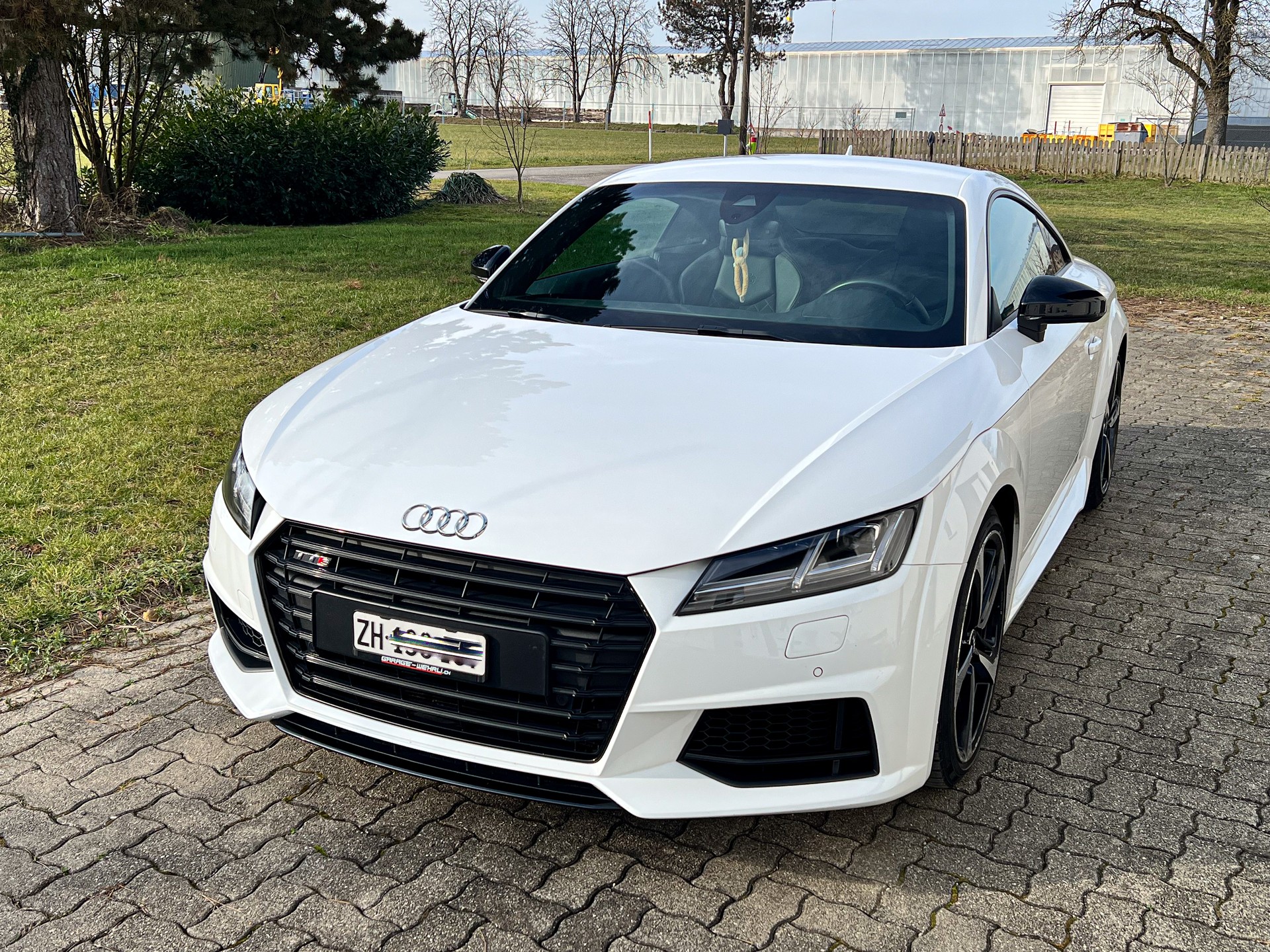 AUDI TTS Coupé 2.0 TFSI quattro-image-1