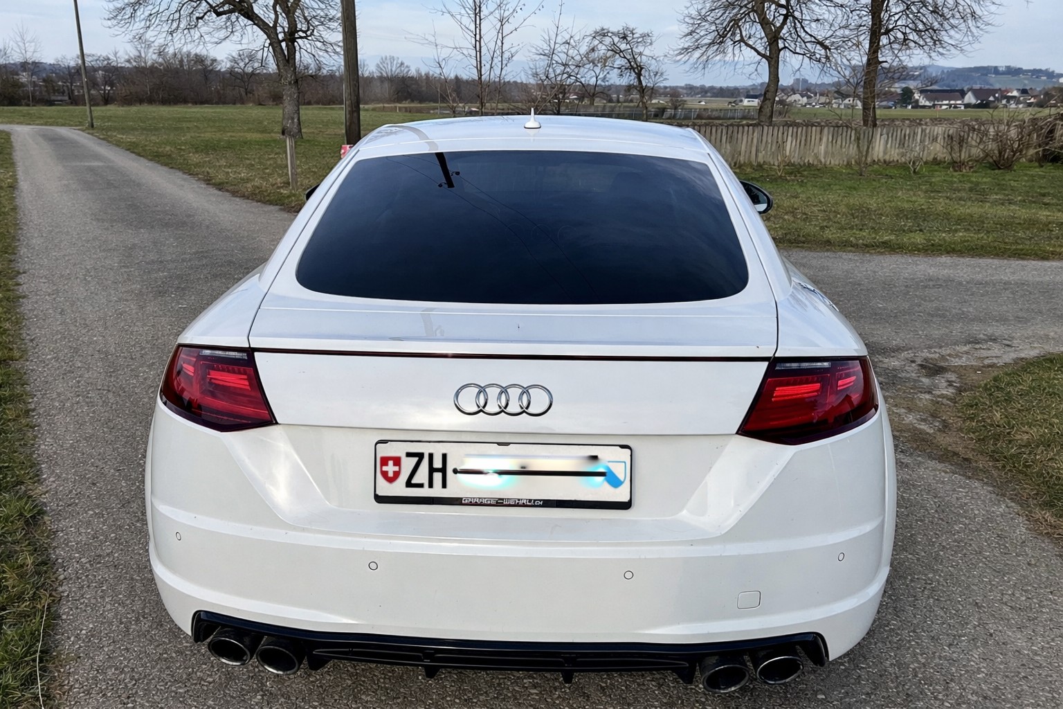 AUDI TTS Coupé 2.0 TFSI quattro-image-3