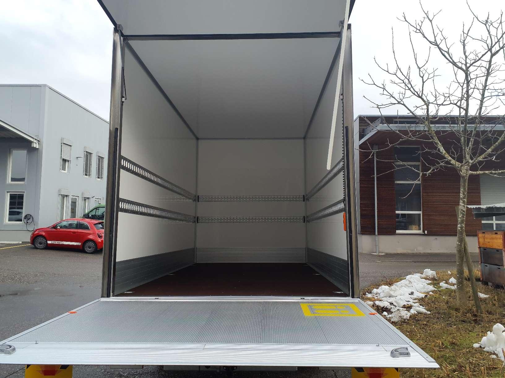 RENAULT 170.35 L3-image-3