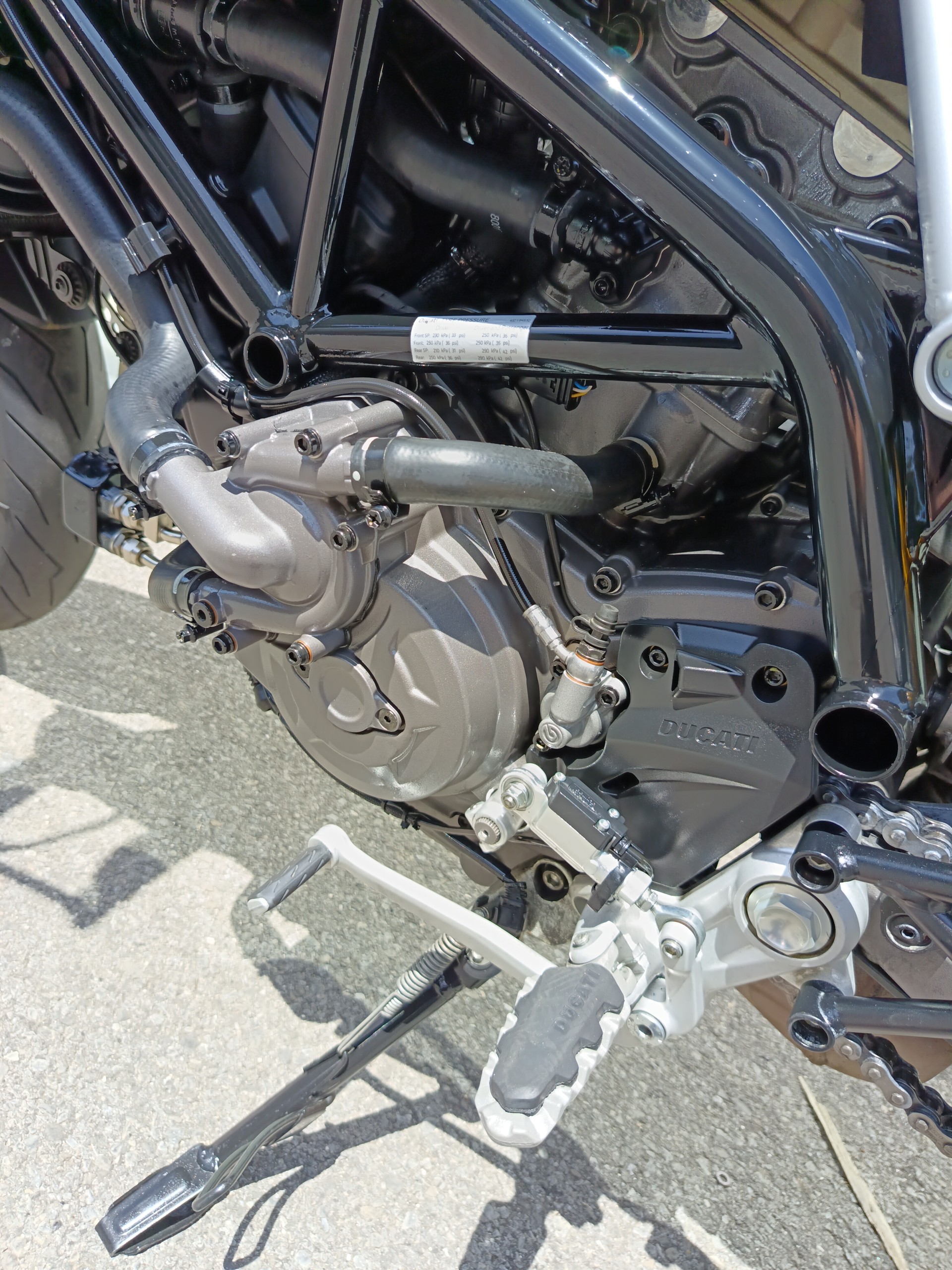 DUCATI Hypermotard 950 RVE-image-9