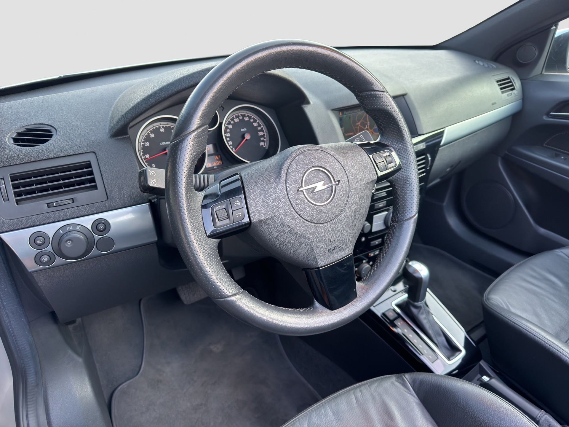 OPEL Astra TT 1.8i 16V Cosmo-image-7
