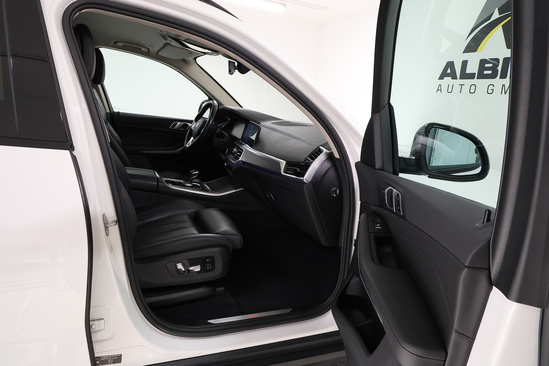 BMW X5 xDrive 30d Steptronic-image-9