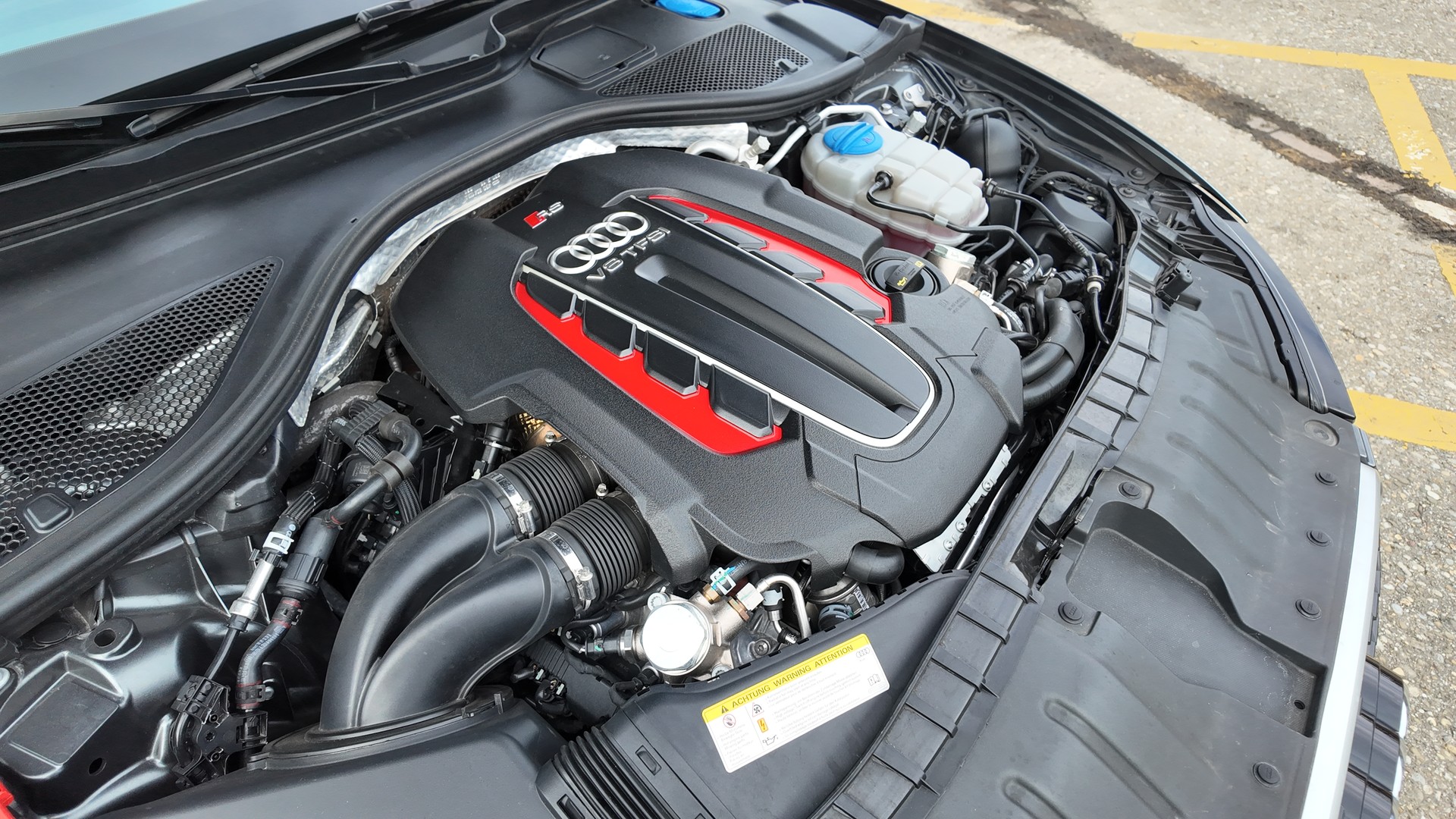 AUDI RS6 Avant 4.0 TFSI V8 Performance Quattro | Mit CarLife-Garantie + ab MFK-image-19