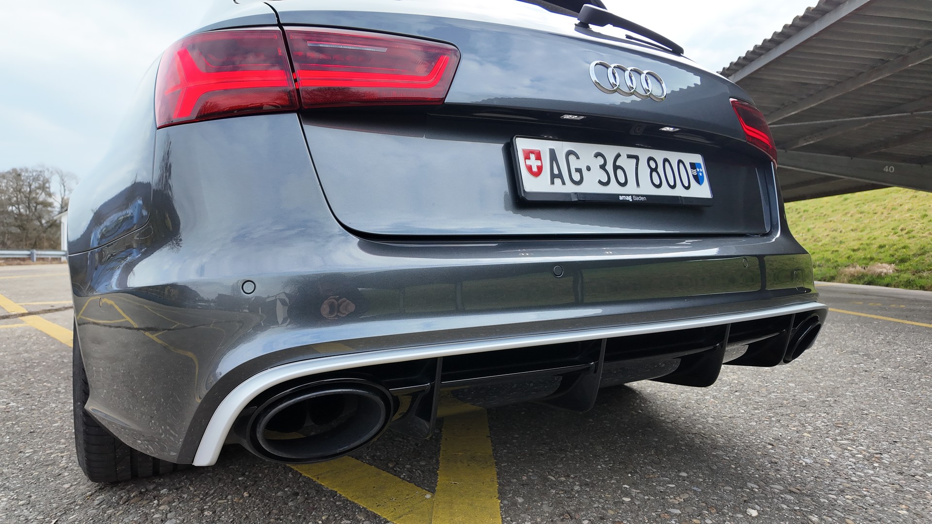 AUDI RS6 Avant 4.0 TFSI V8 Performance Quattro | Mit CarLife-Garantie + ab MFK-image-4