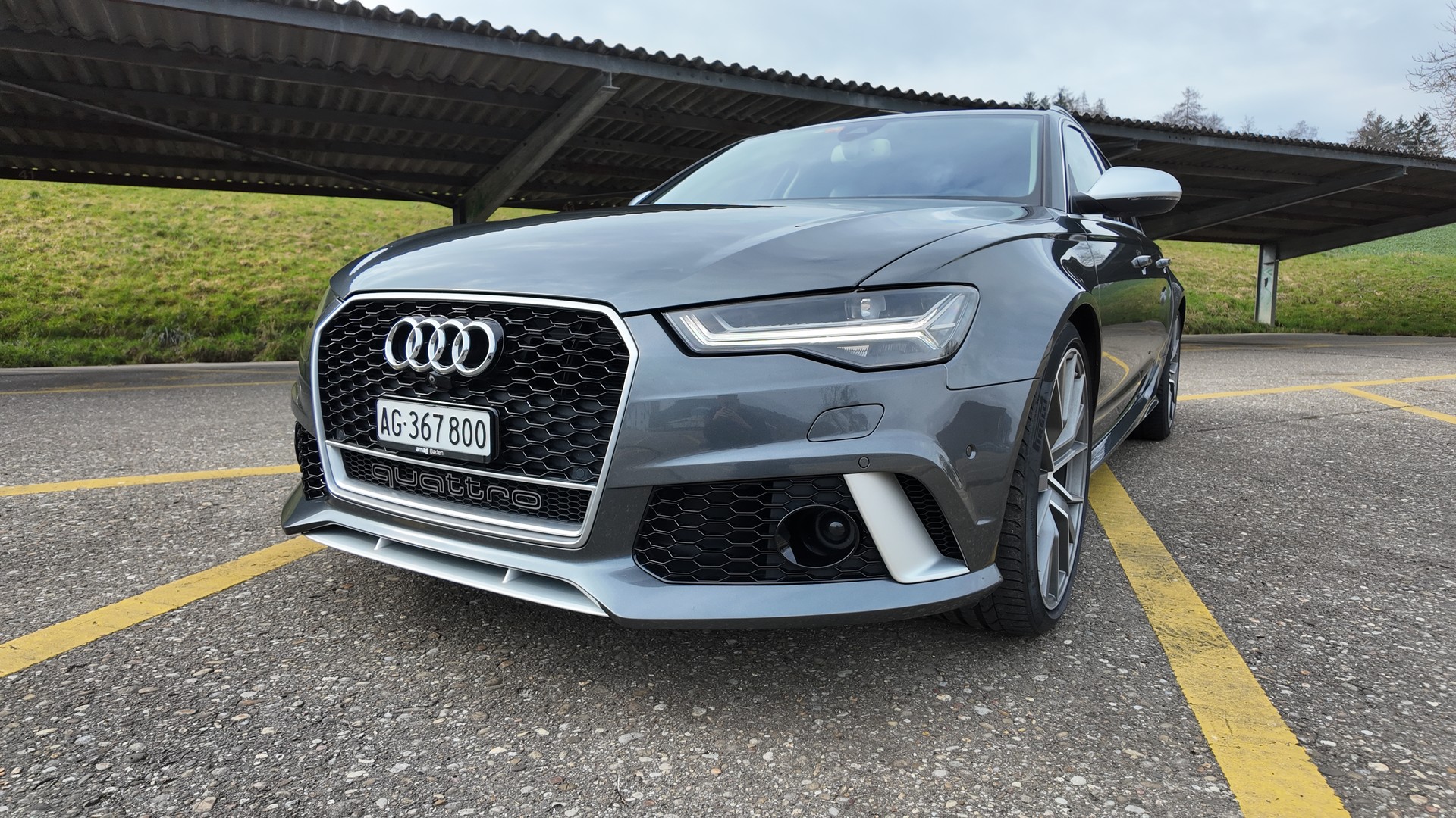 AUDI RS6 Avant 4.0 TFSI V8 Performance Quattro | Mit CarLife-Garantie + ab MFK-image-1