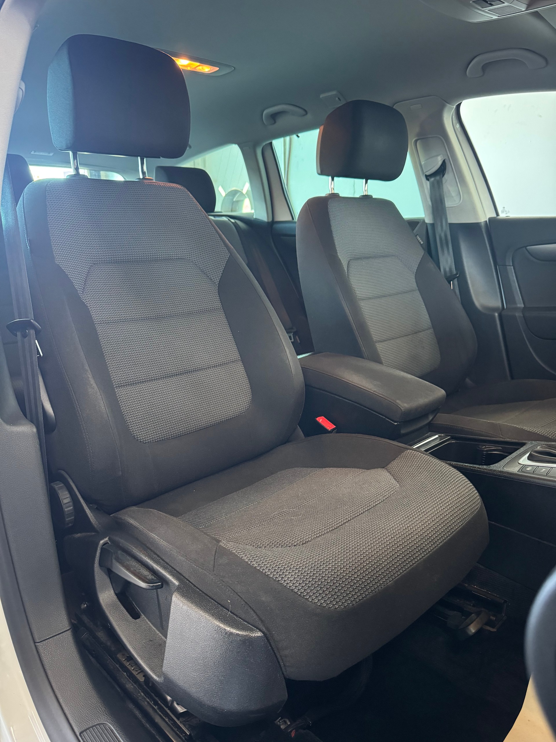 VW Passat Variant 2.0 TDI BMT Comfortline 4MDSG-image-19