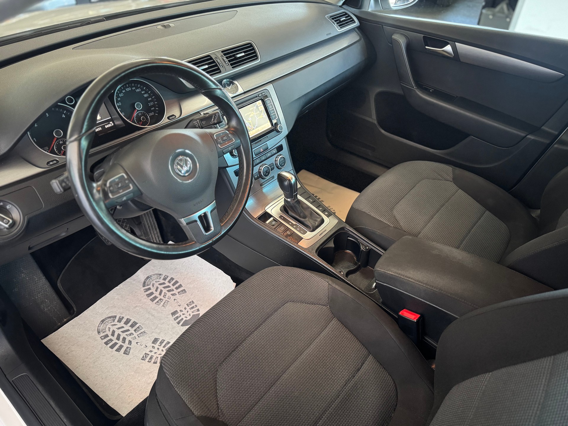 VW Passat Variant 2.0 TDI BMT Comfortline 4MDSG-image-12