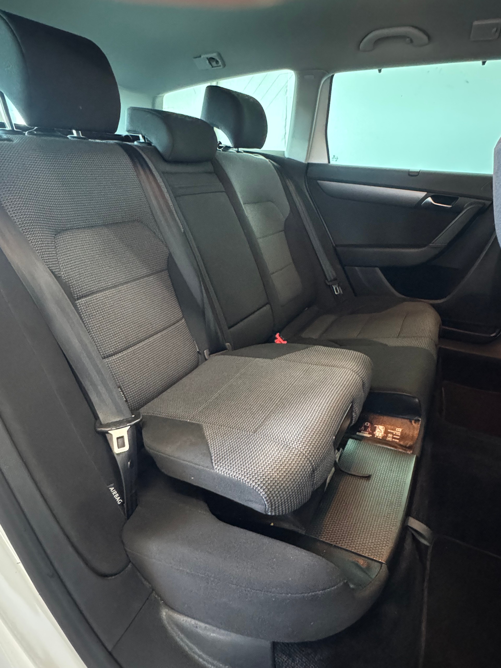 VW Passat Variant 2.0 TDI BMT Comfortline 4MDSG-image-22