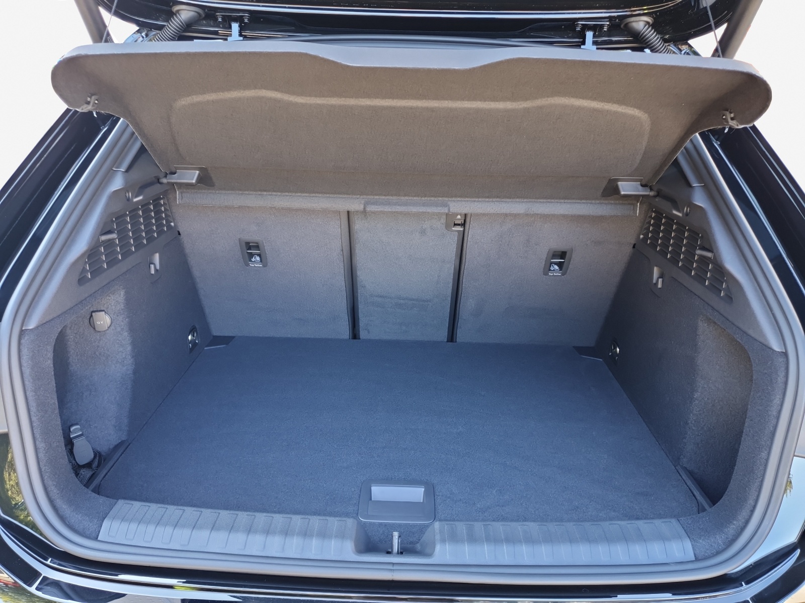 AUDI A3 Sportback TFSI 110 kW S line Attraction S tronic-image-12