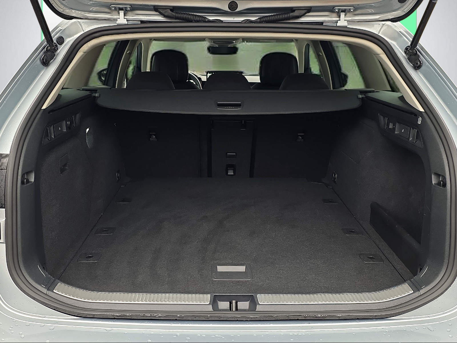 SKODA Superb Combi 2.0 TDi Selection 4x4 DSG-image-11