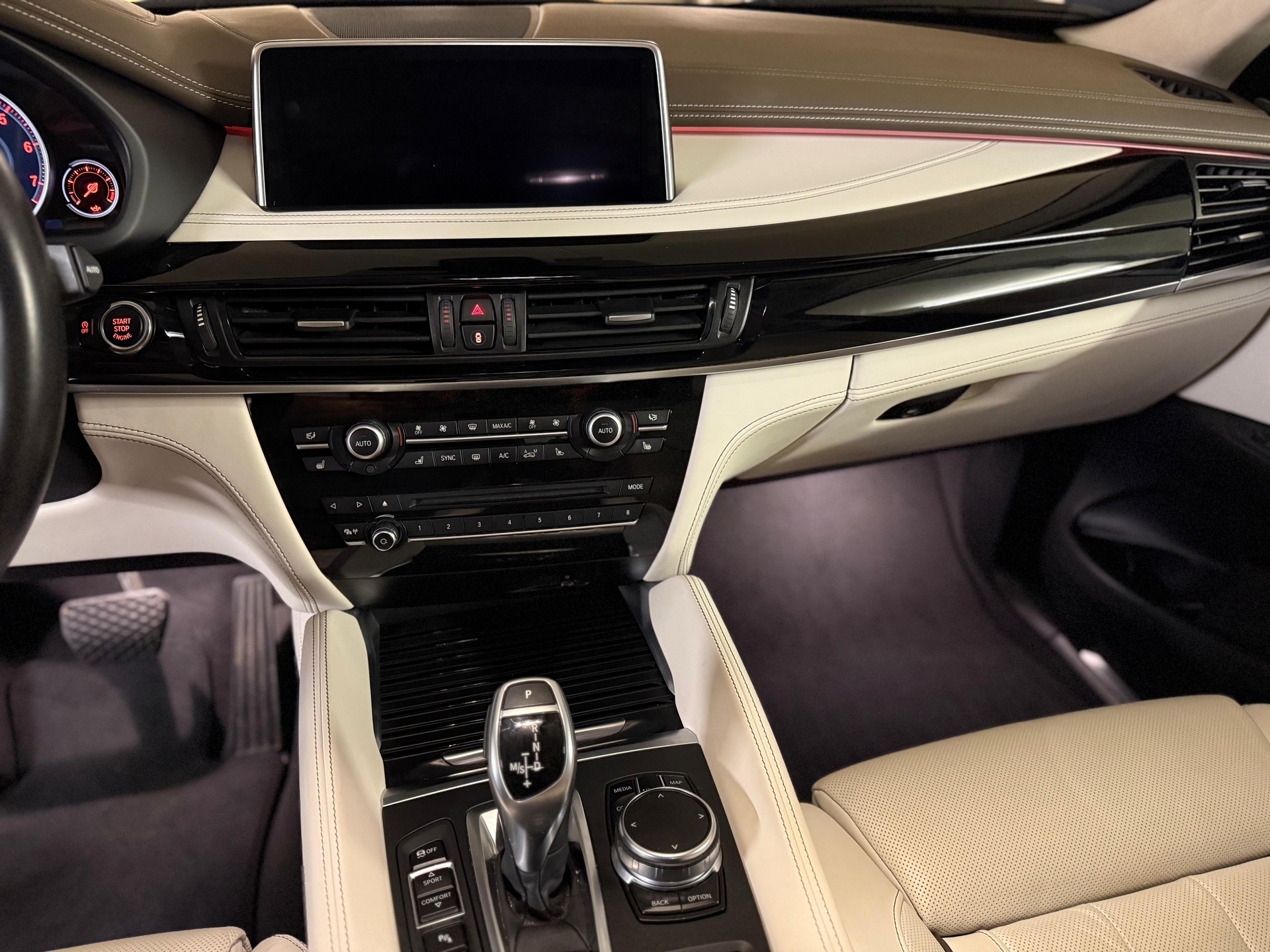 BMW X6 xDrive 50i Steptronic-image-7