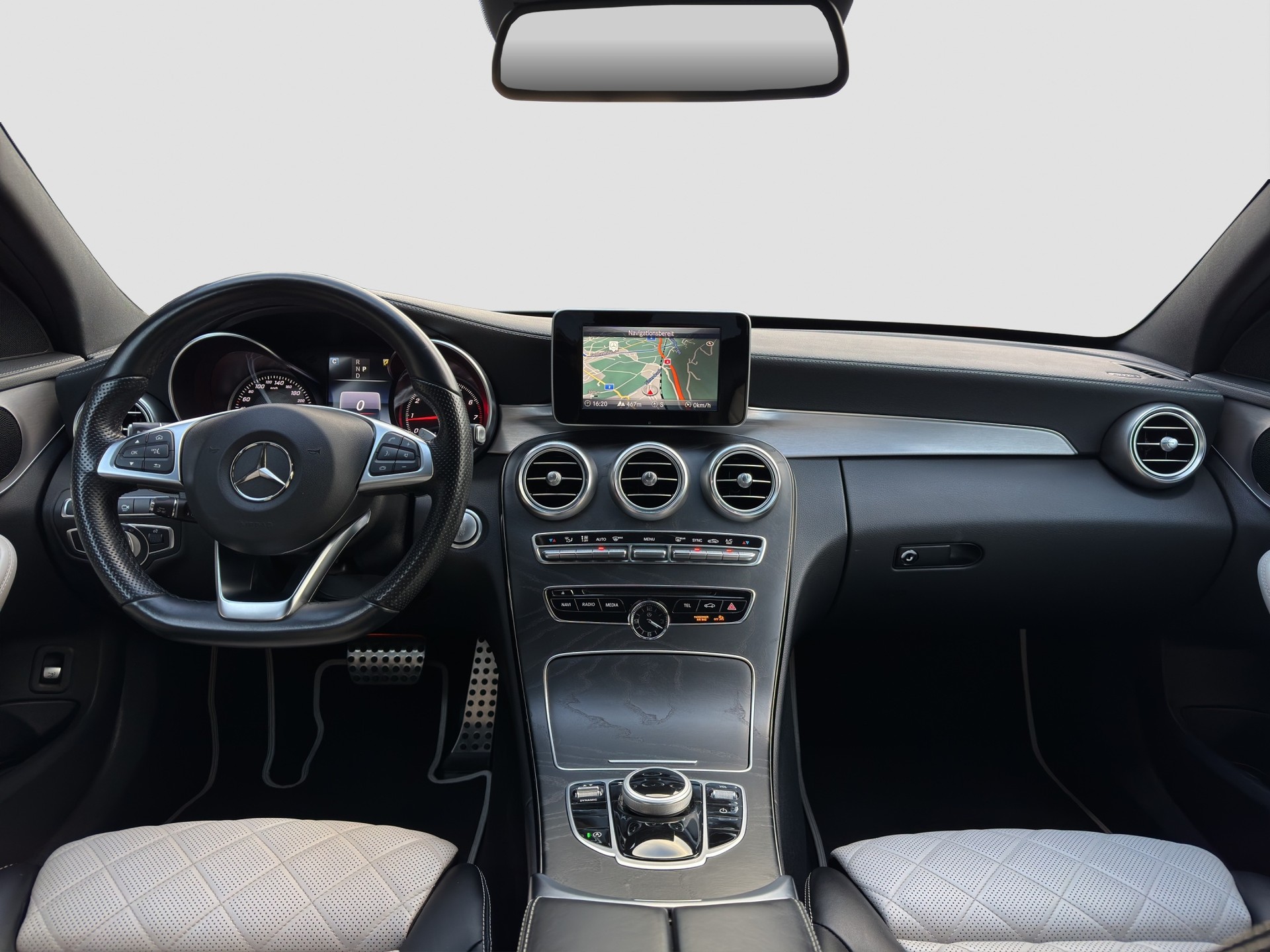 MERCEDES-BENZ C 200 AMG Line 4Matic 9G-Tronic (Designo)-image-3