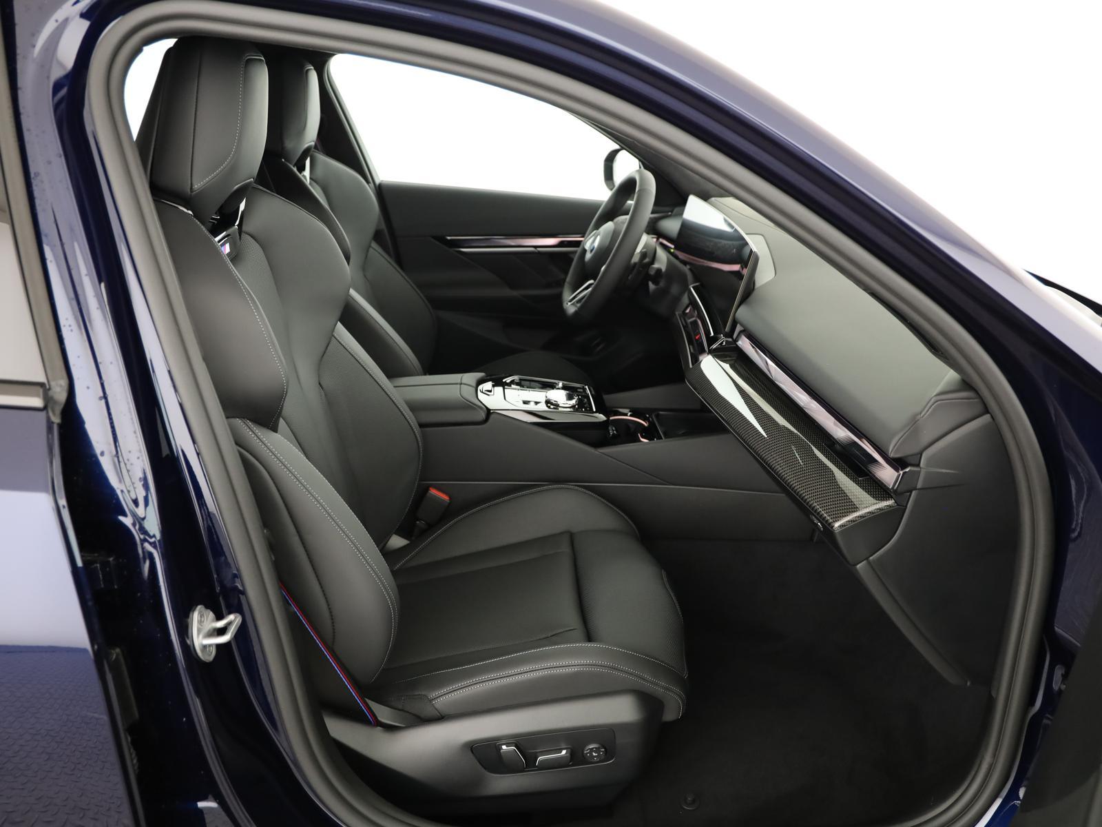 BMW 540d xDrive M Sport Pro-image-12