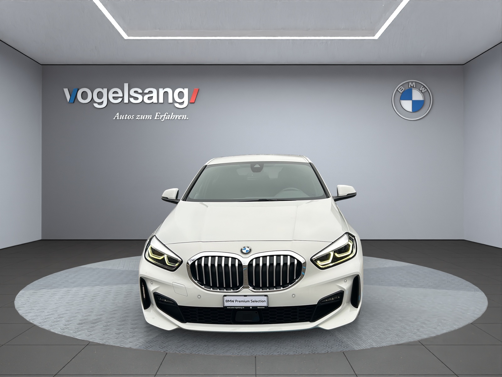 BMW 120i Pure M Sport Steptronic-image-0