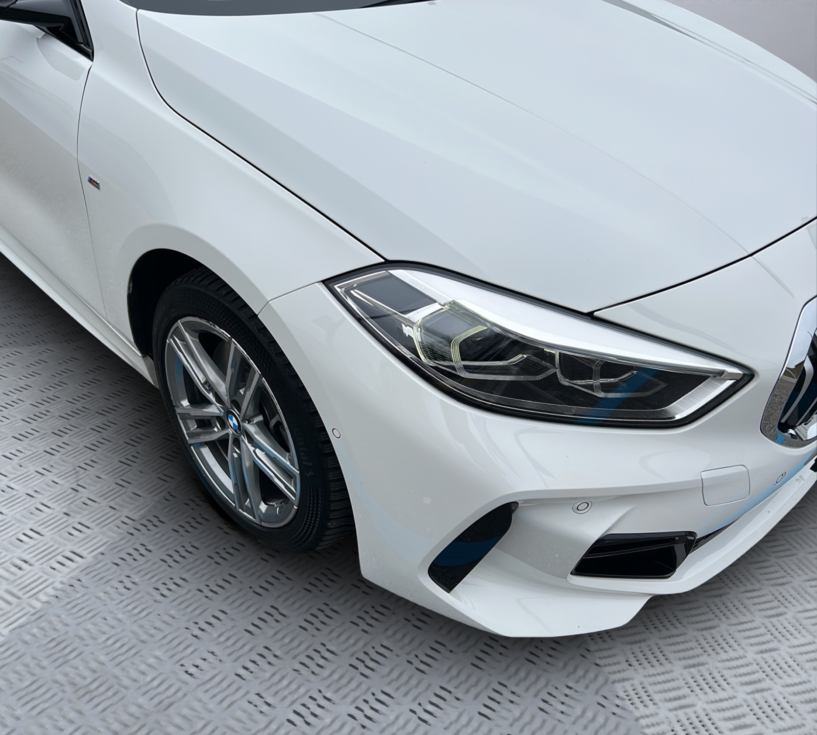 BMW 120i Pure M Sport Steptronic-image-11