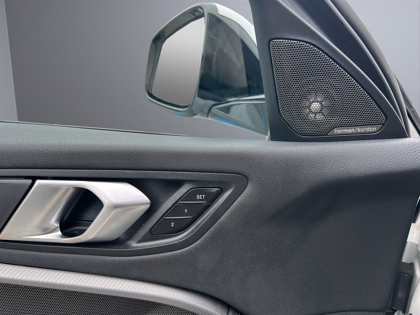 BMW 120i Pure M Sport Steptronic-image-21