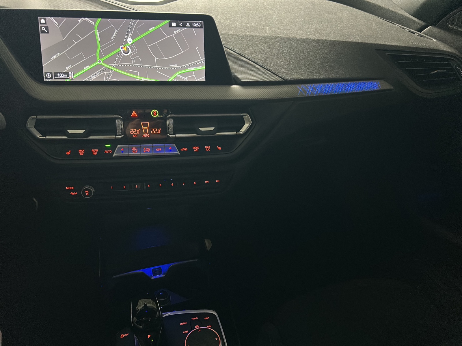 BMW 120i Pure M Sport Steptronic-image-28