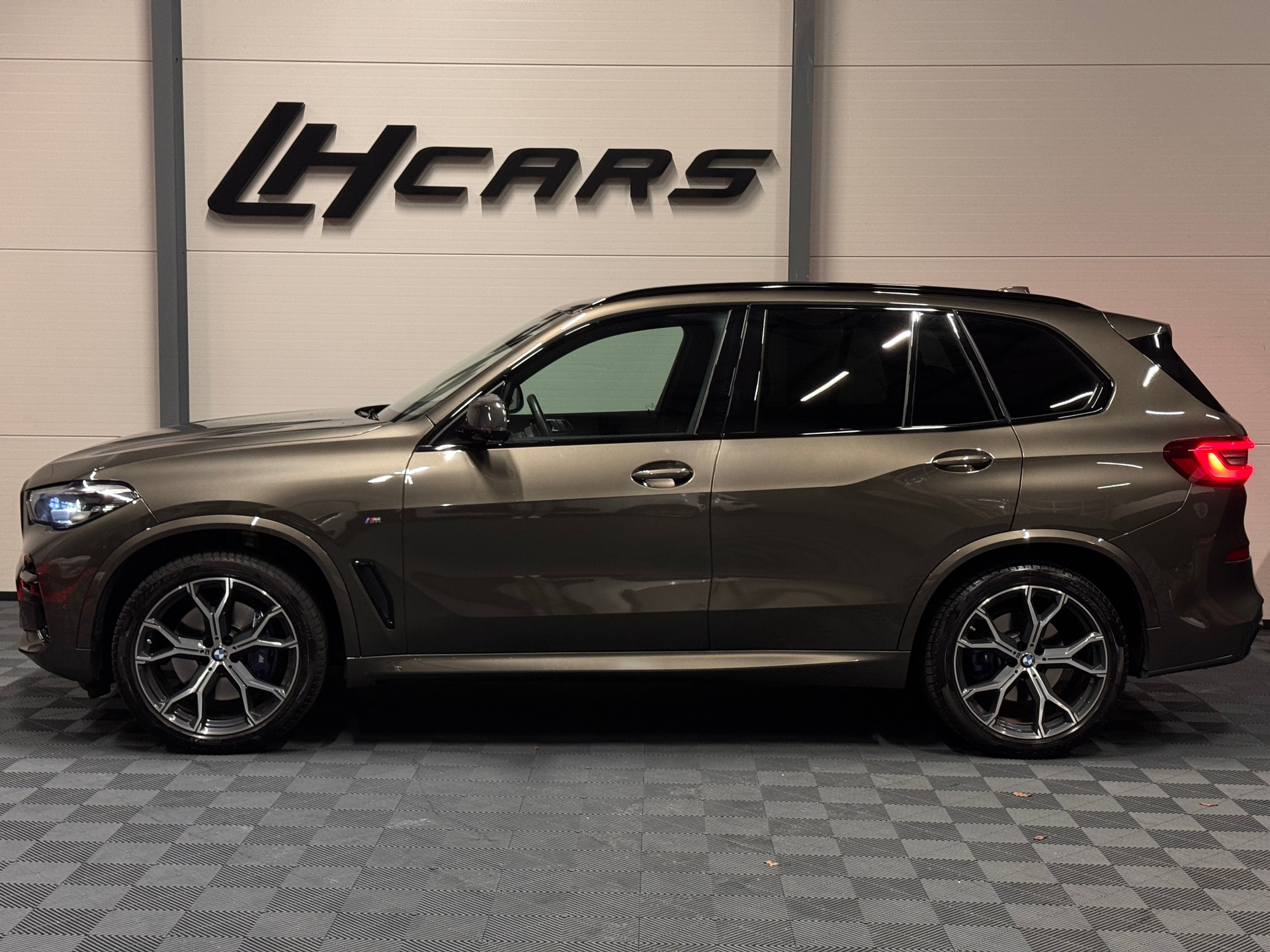 BMW X5 30d xDrive SAG M-Sport-image-1