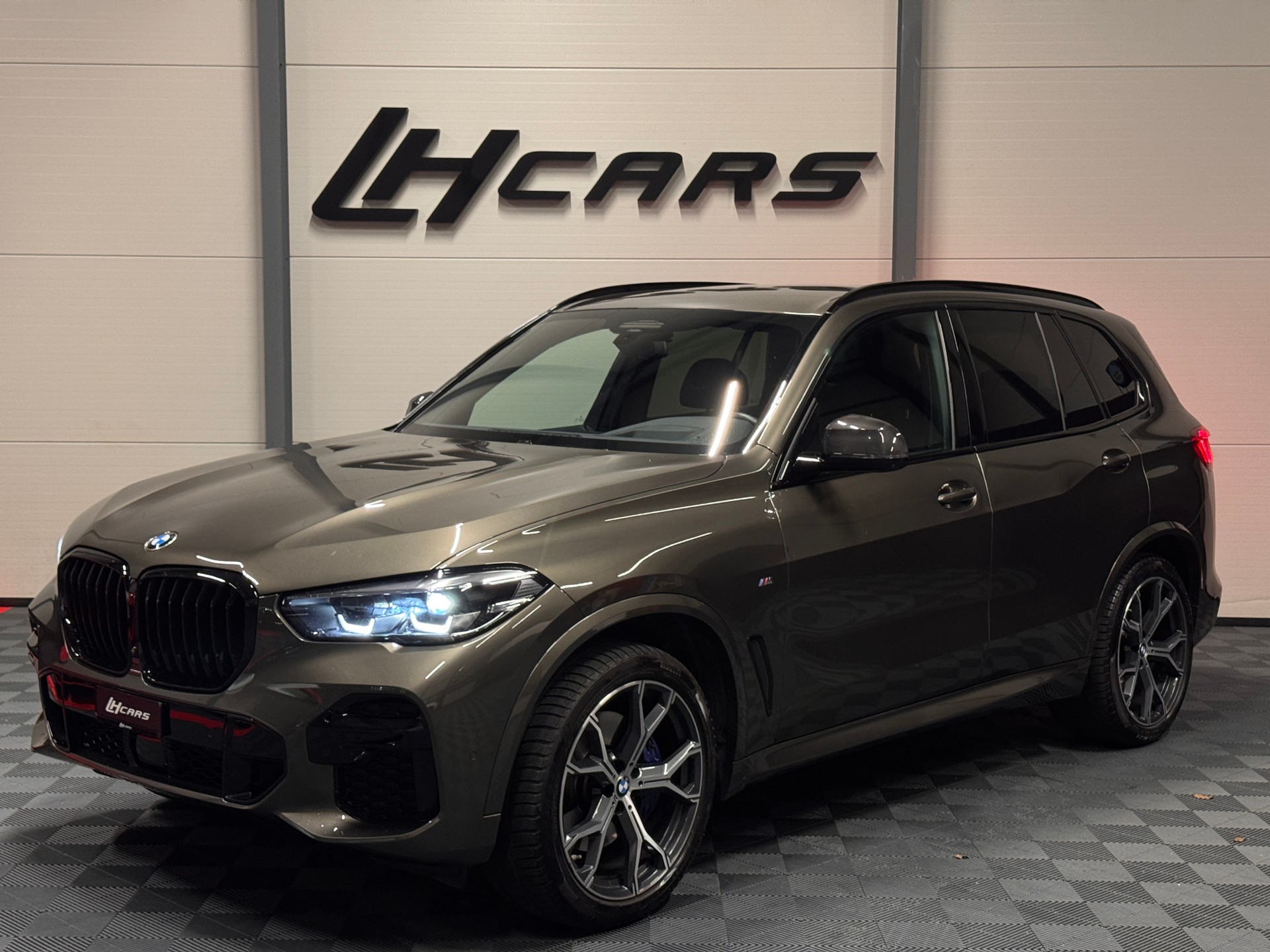 BMW X5 30d xDrive SAG M-Sport-image-0