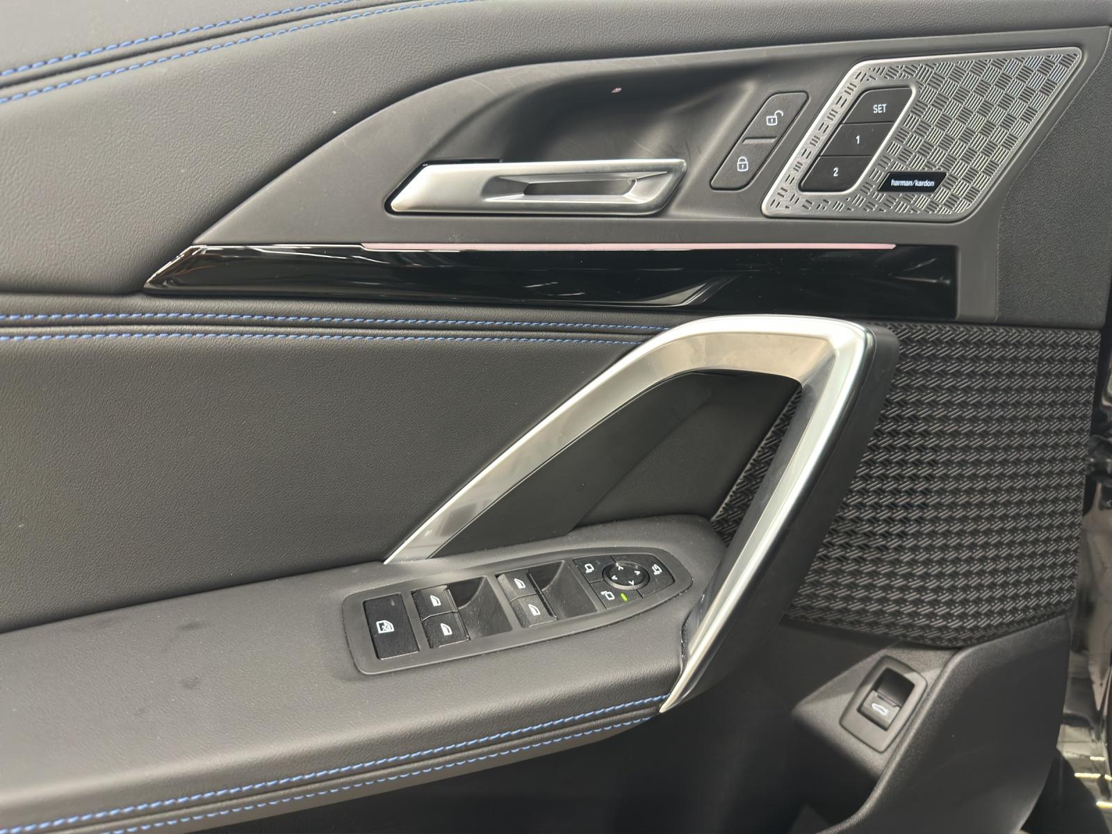 BMW X1 20i sDrive M Sportpaket-image-16