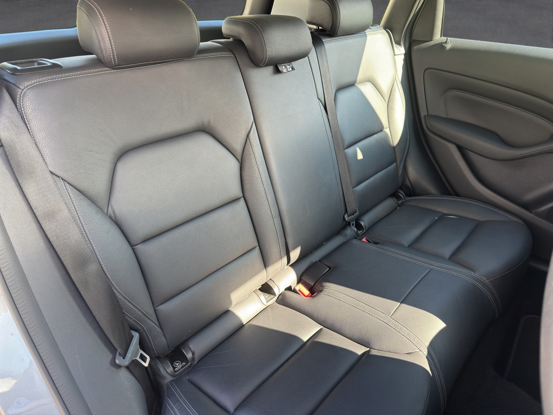 MERCEDES-BENZ B 200-image-12
