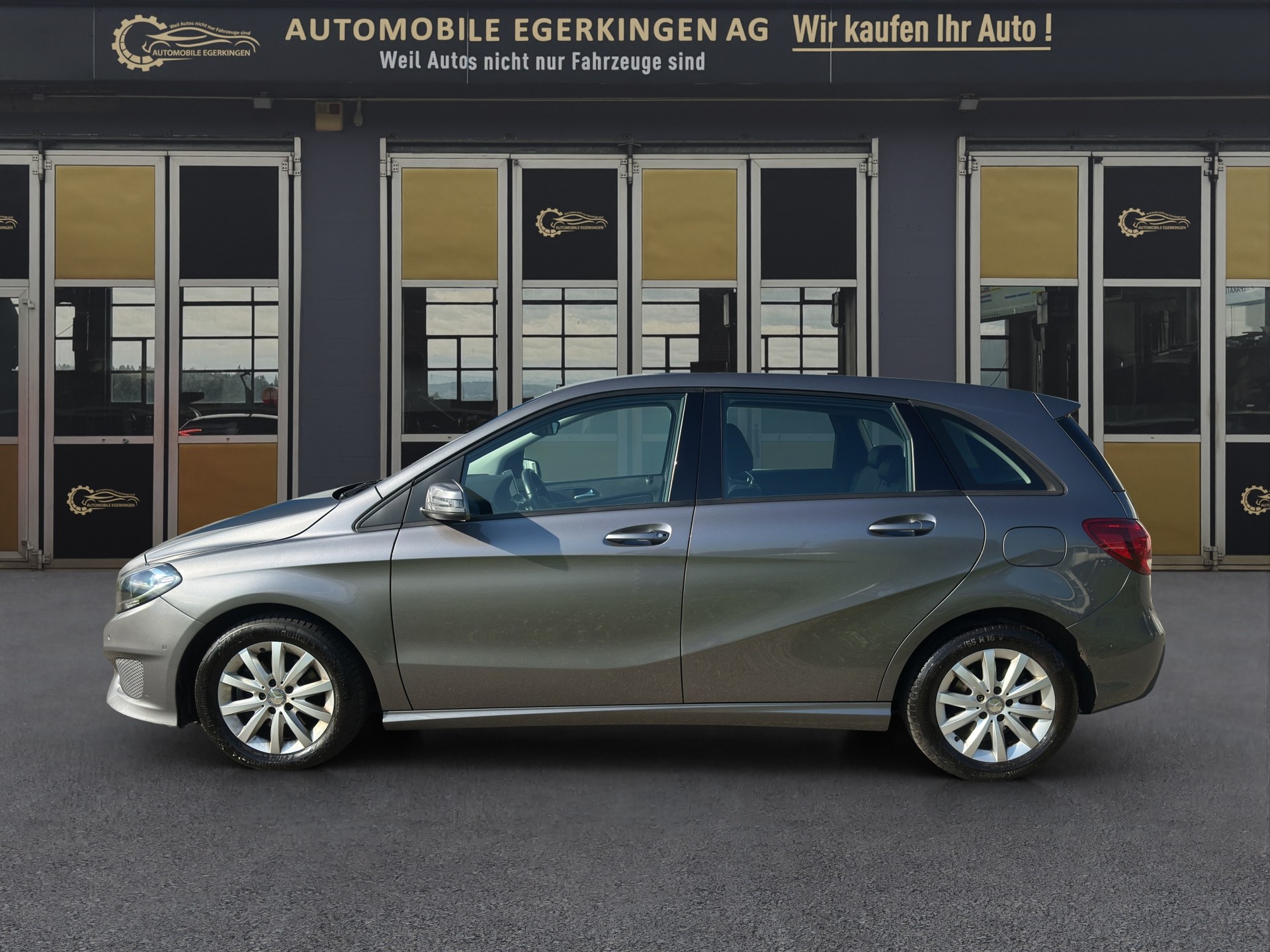 MERCEDES-BENZ B 200-image-7