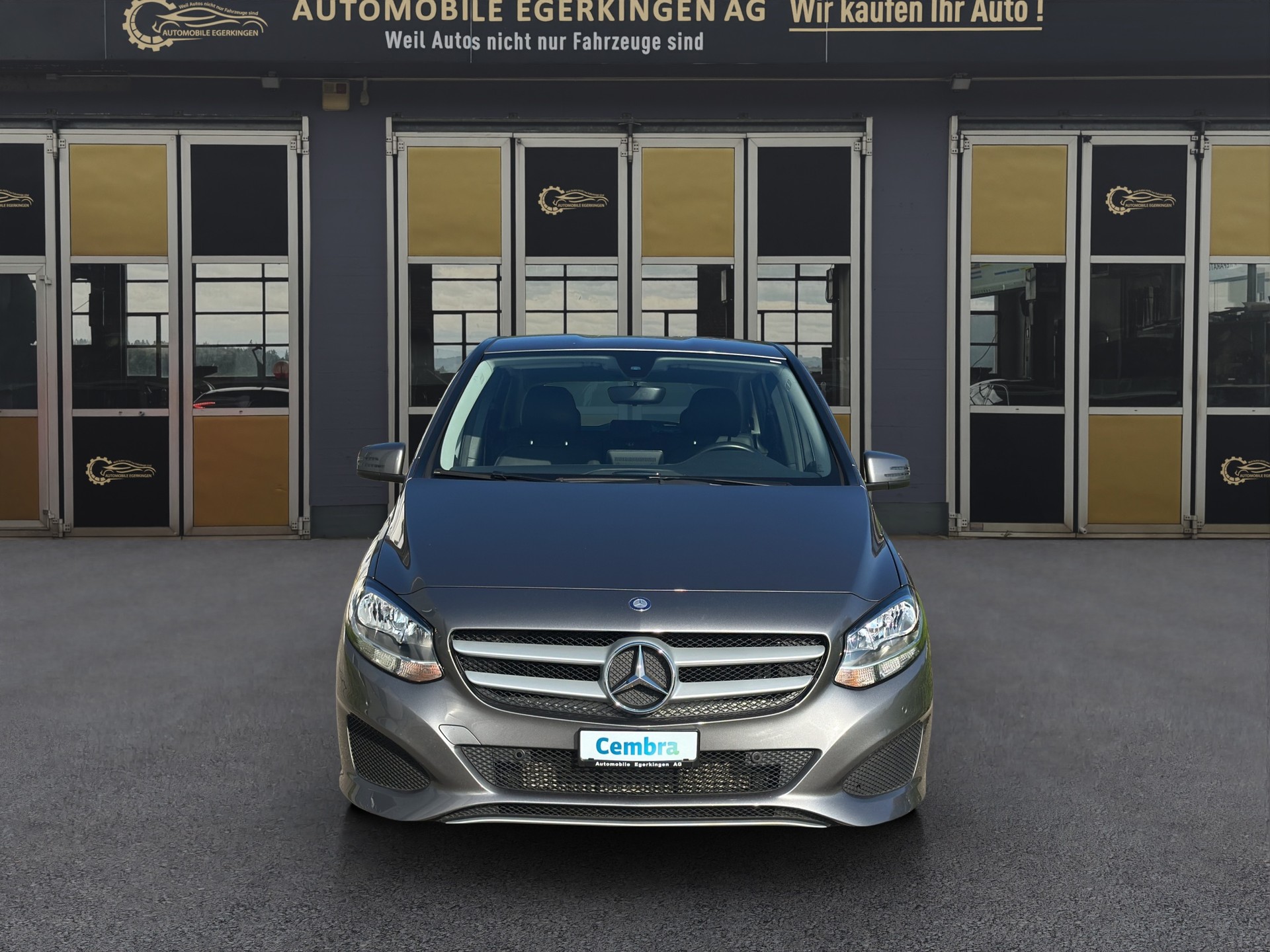 MERCEDES-BENZ B 200-image-1