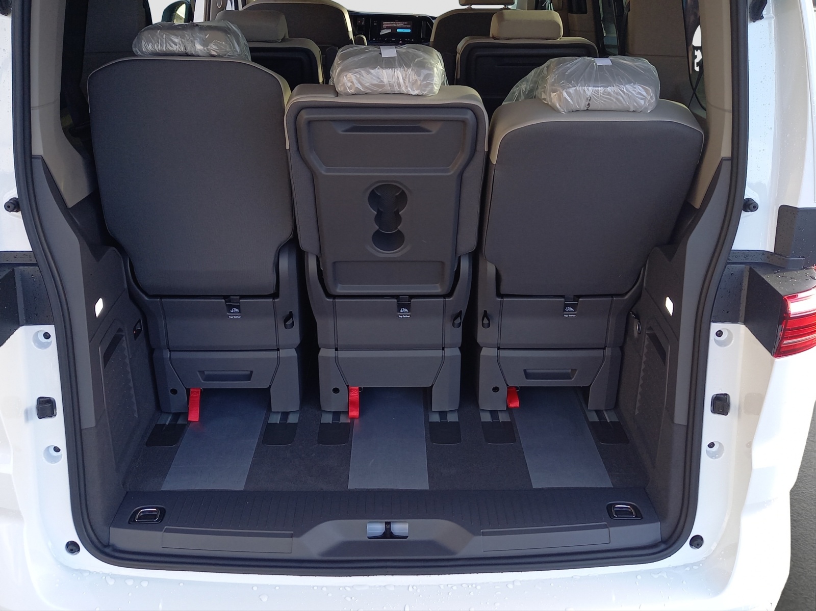 VW Multivan 2.0 TDI Liberty DSG-image-9