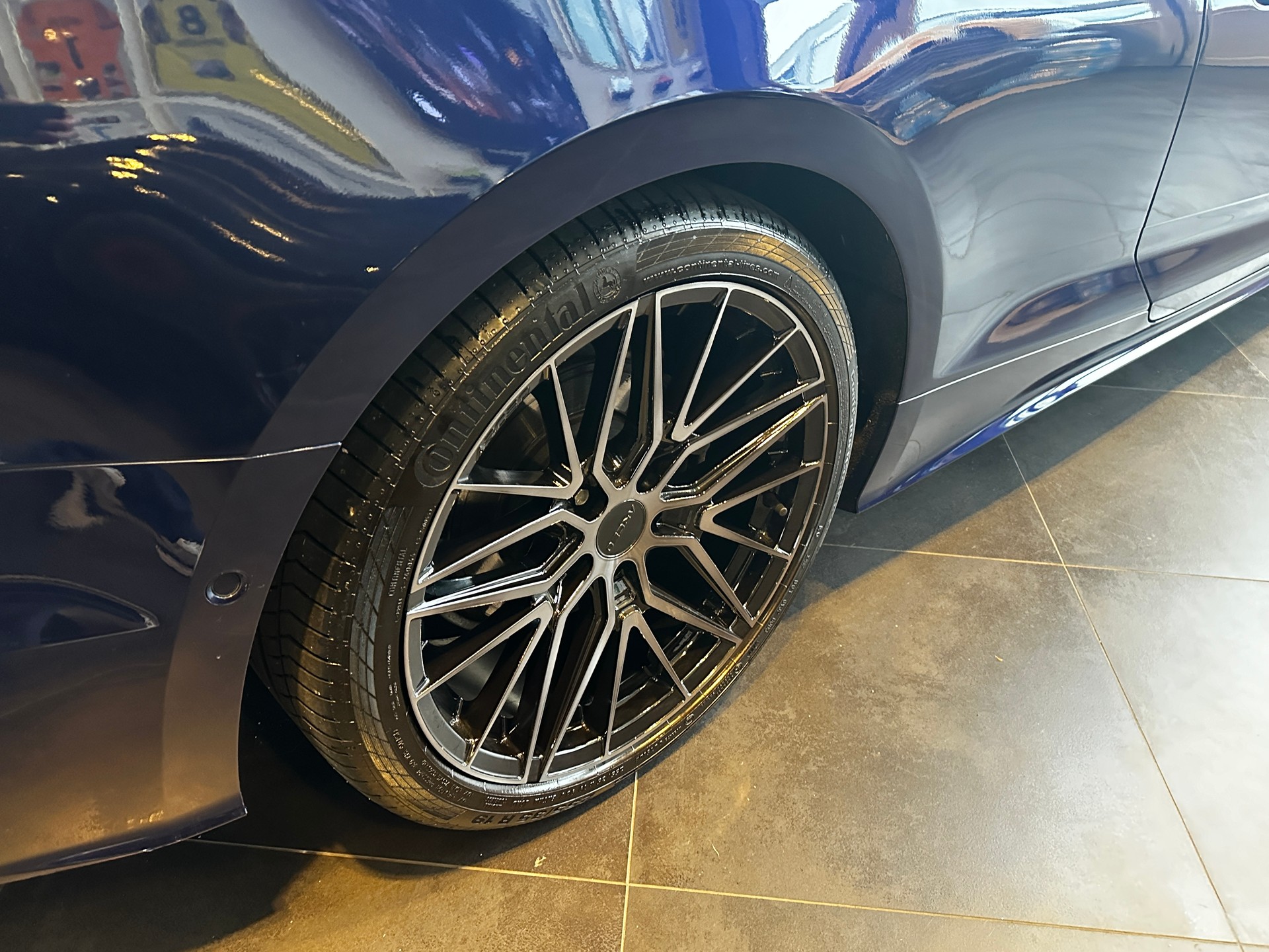 AUDI A5 Cabrio 40 TDI S-Line-image-4