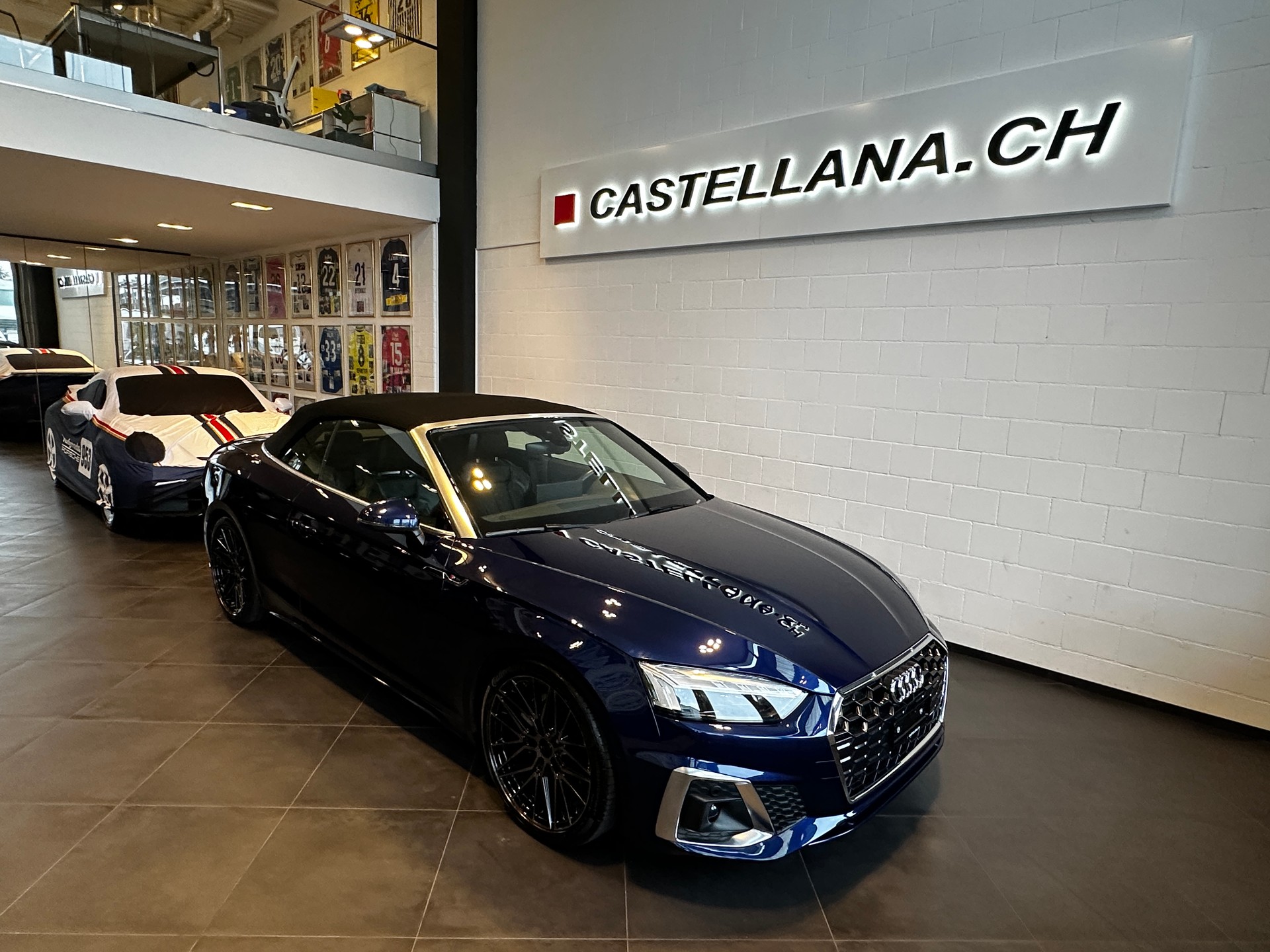 AUDI A5 Cabrio 40 TDI S-Line-image-6