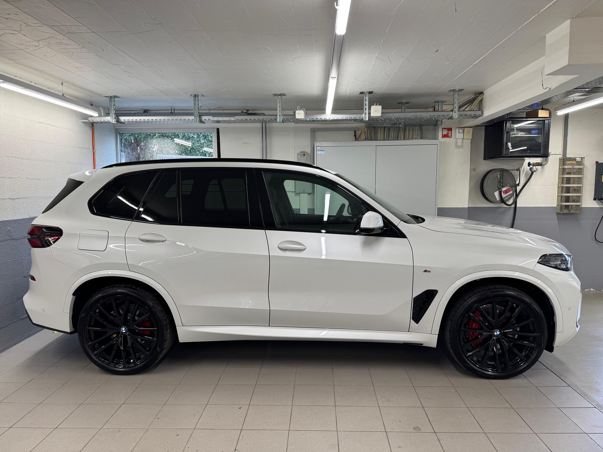 BMW X5 30d xDrive SAG-image-2