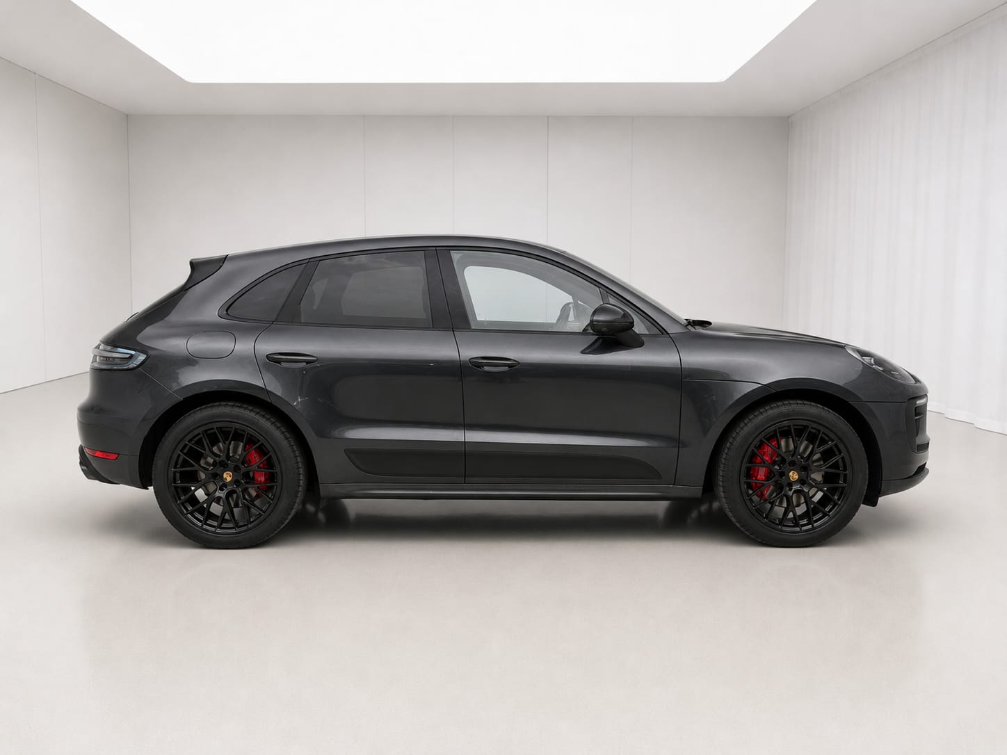 PORSCHE Macan GTS PDK-image-4