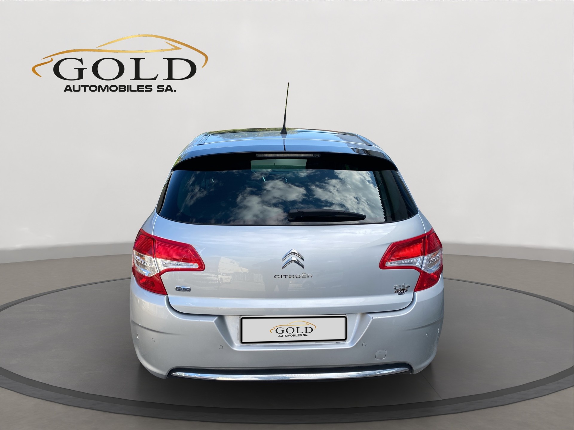 CITROEN C4 Berline 1.6 e-HDi Exclusive EGS6-image-13
