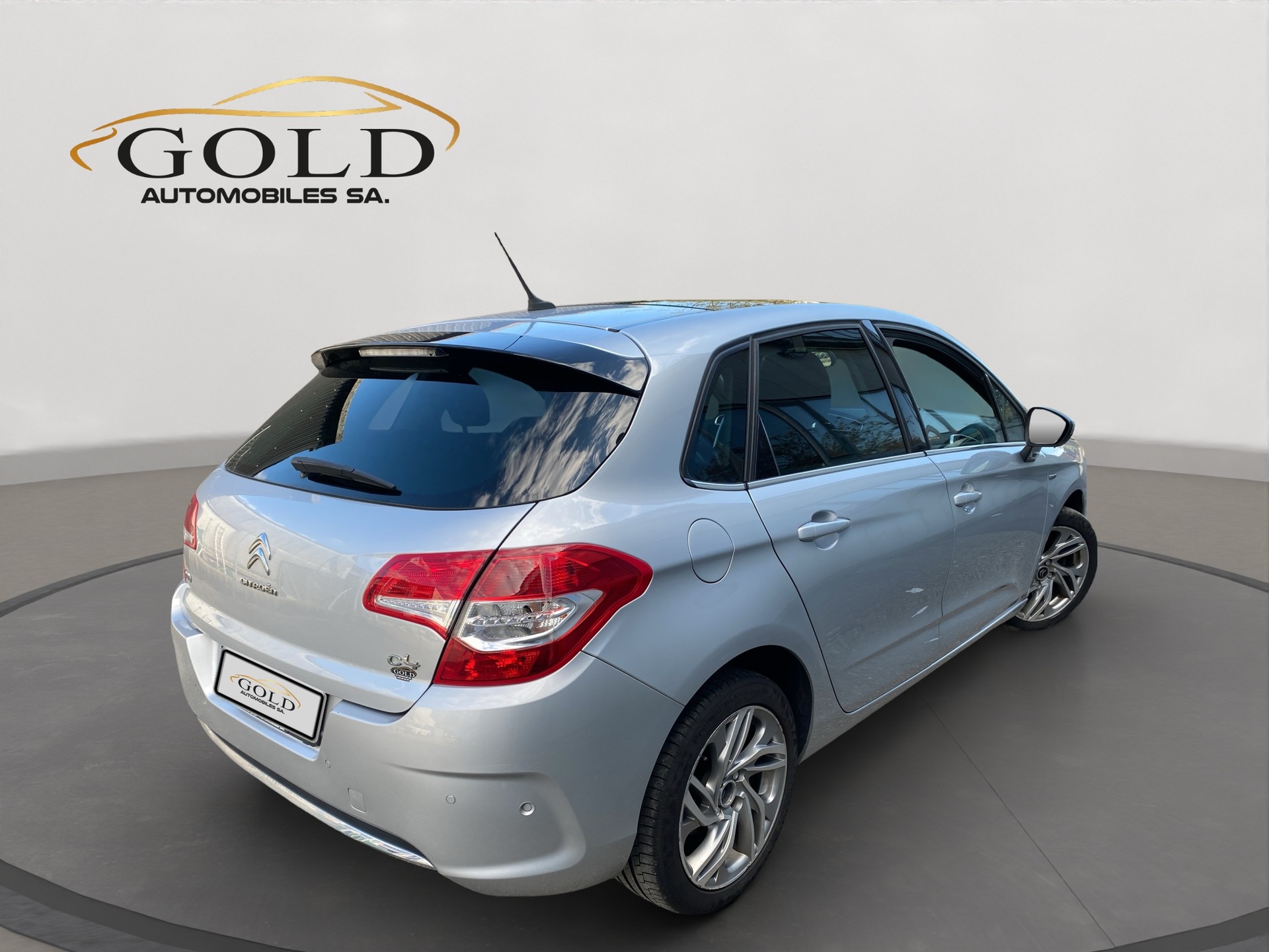 CITROEN C4 Berline 1.6 e-HDi Exclusive EGS6-image-1