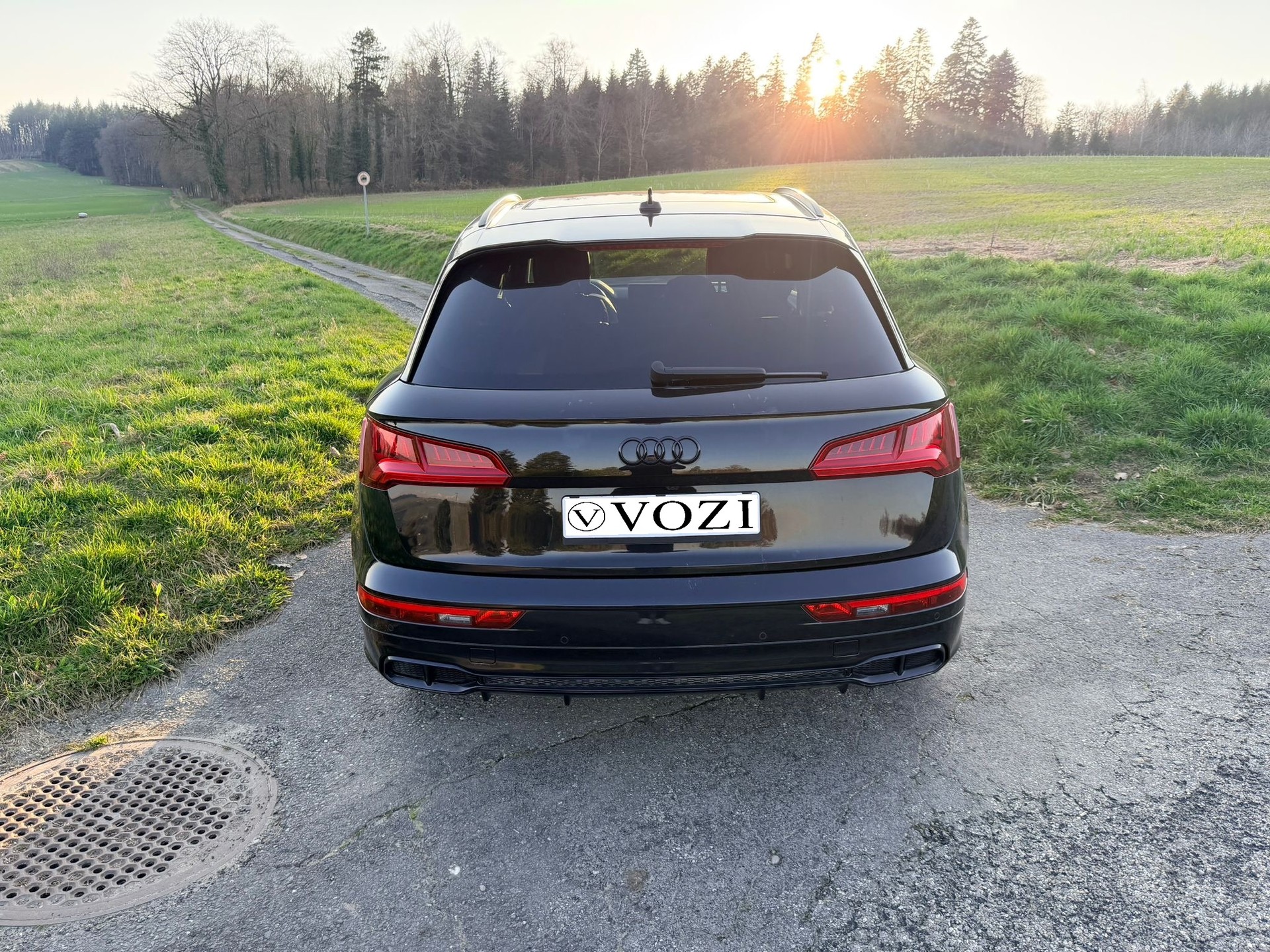AUDI SQ5 3.0 TFSI quattro S-tronic-image-13