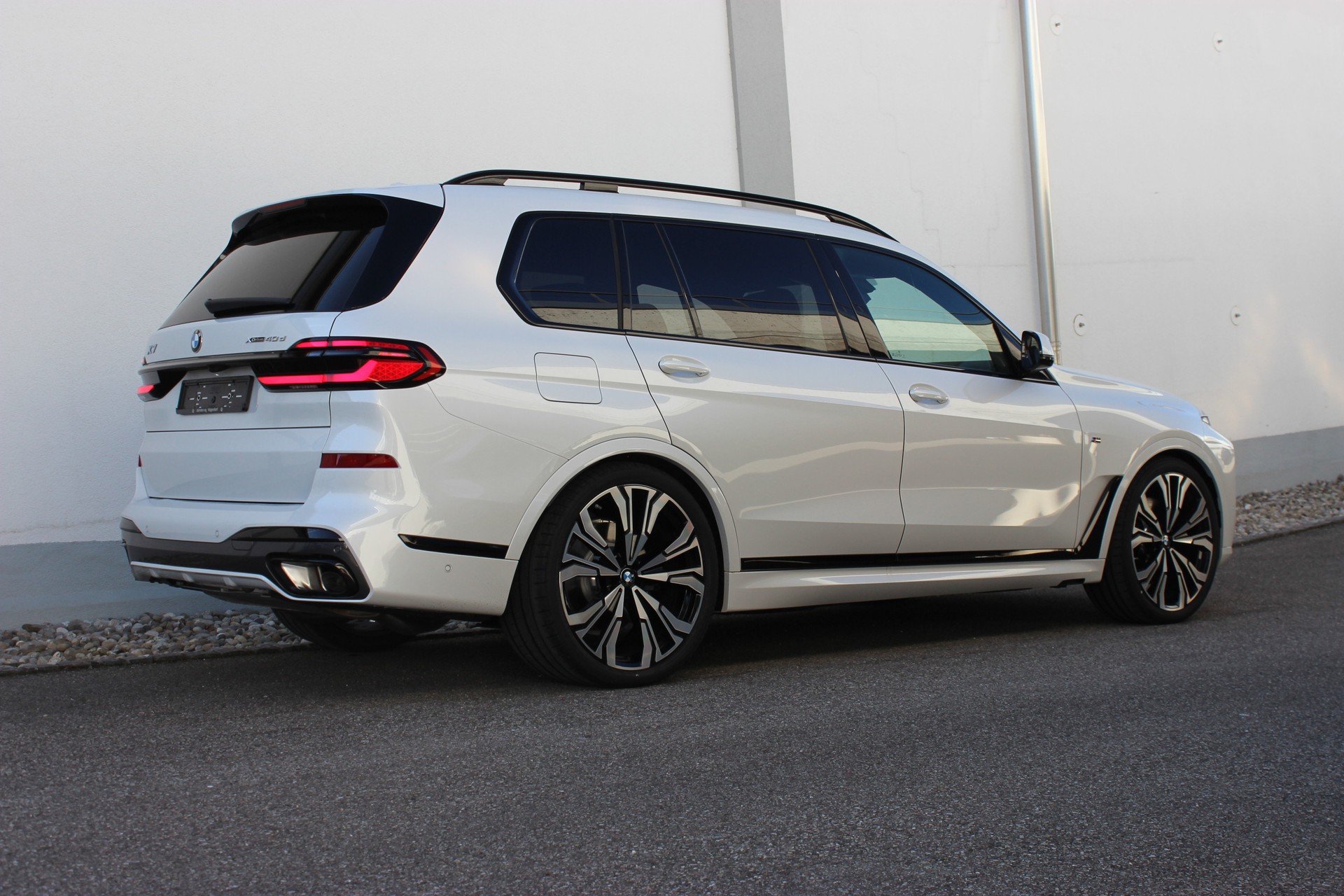 BMW X7 xDrive 48V 40d M Sport Pro Exclusiv Paket *1.9%-LEASINGAKTION* 🏖️JUNI-ANGEBOT🏖️-showroom-element-2