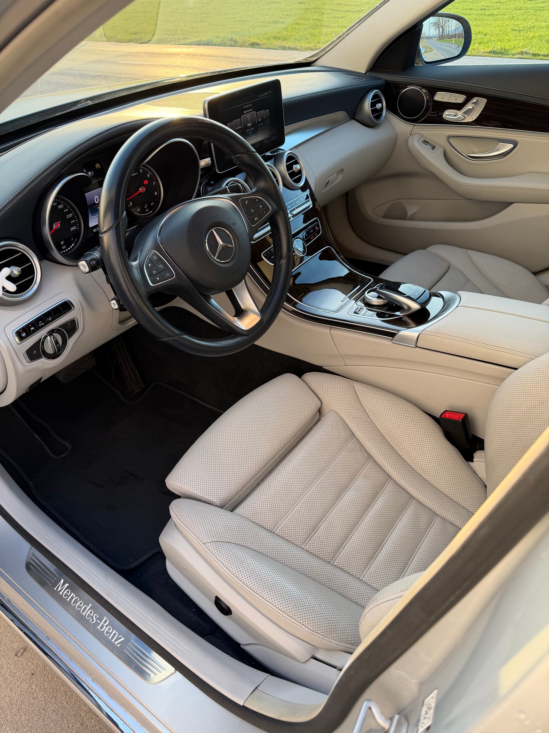 MERCEDES-BENZ C 400 4Matic 7G-Tronic-image-4