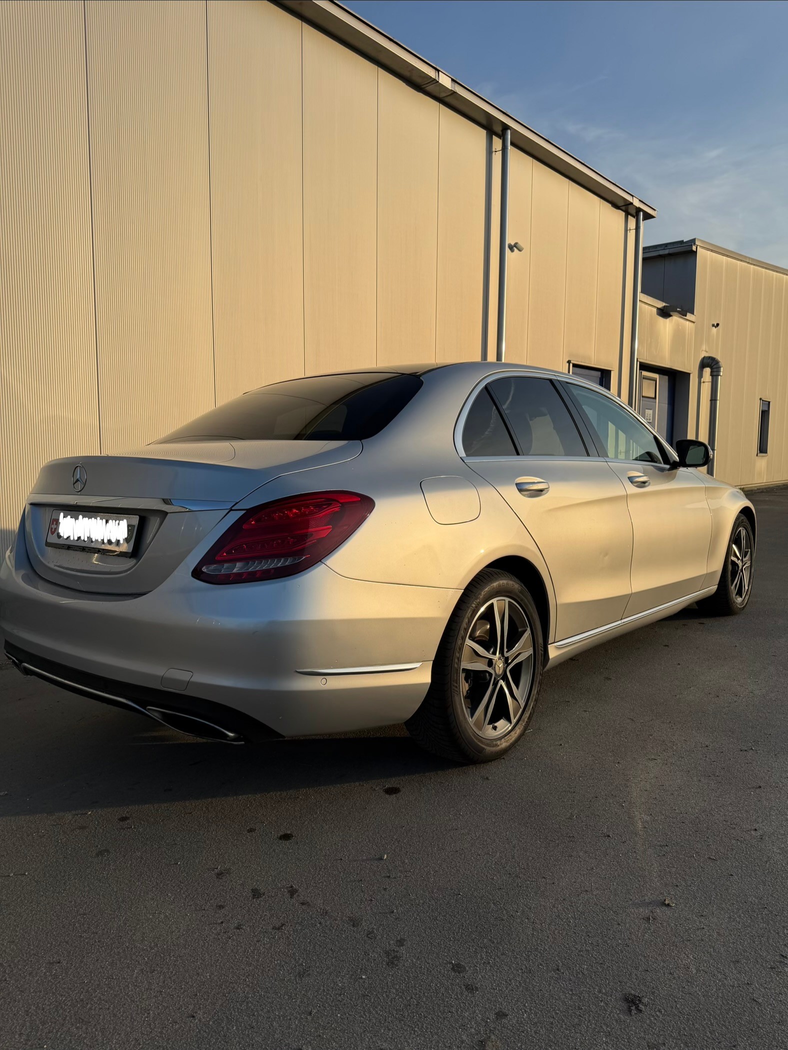 MERCEDES-BENZ C 400 4Matic 7G-Tronic-image-2