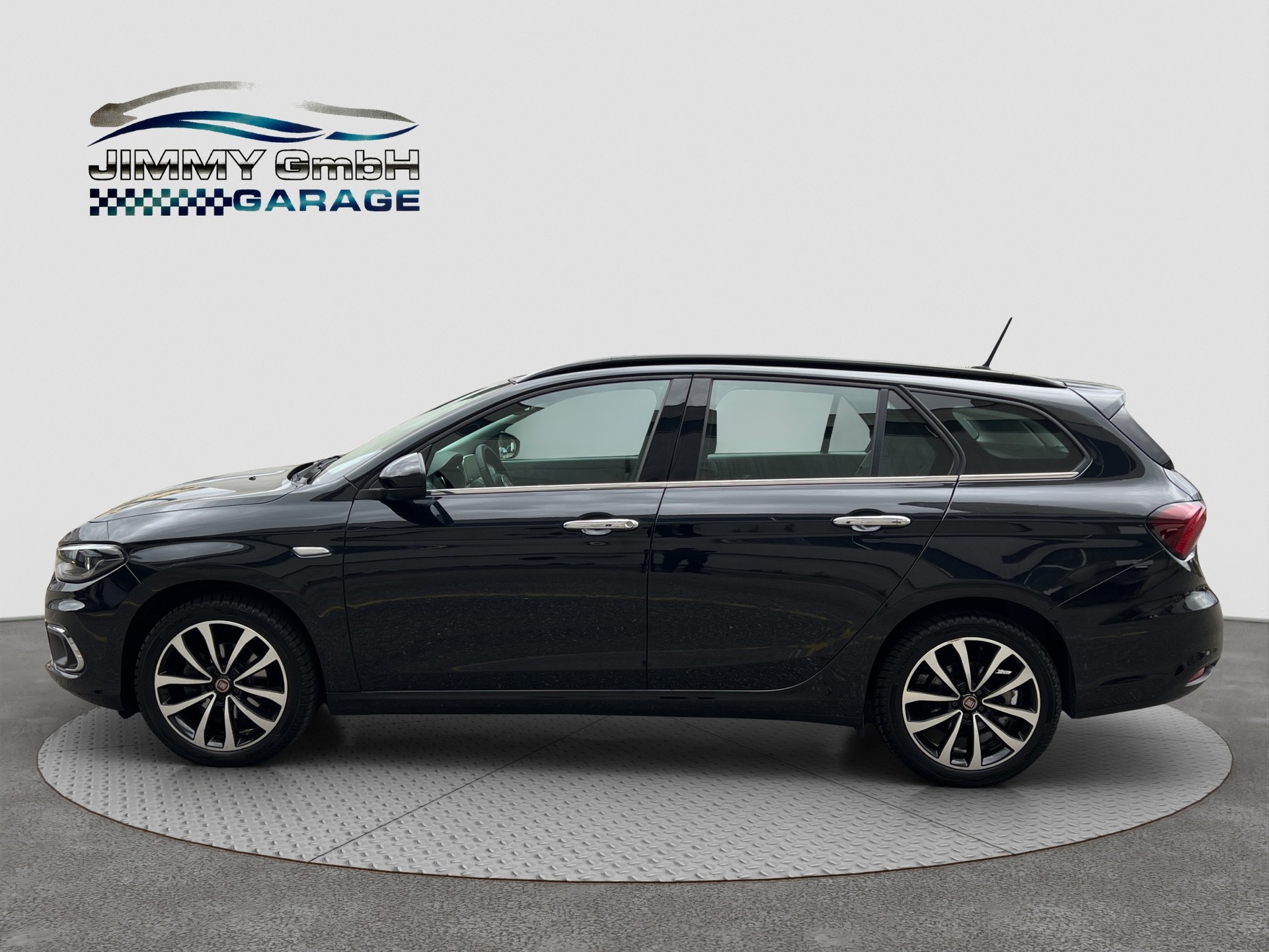 FIAT Tipo 1.6MJ Station Wagon Lounge DCT-image-2