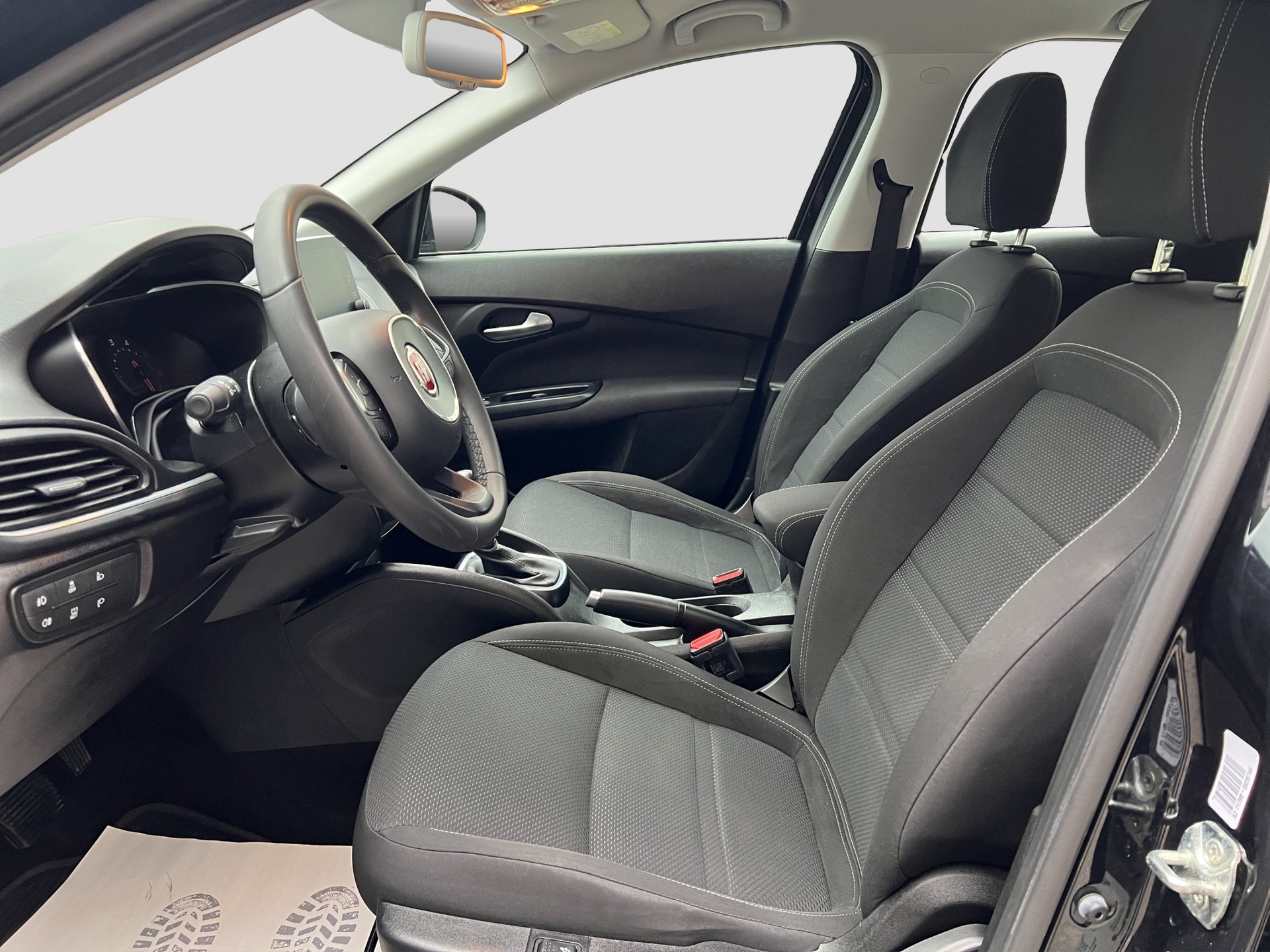 FIAT Tipo 1.6MJ Station Wagon Lounge DCT-image-8