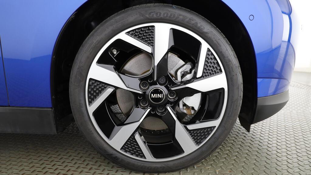 MINI Cooper SE-image-8