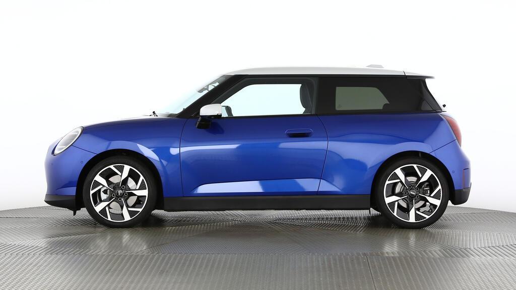 MINI Cooper SE-image-2