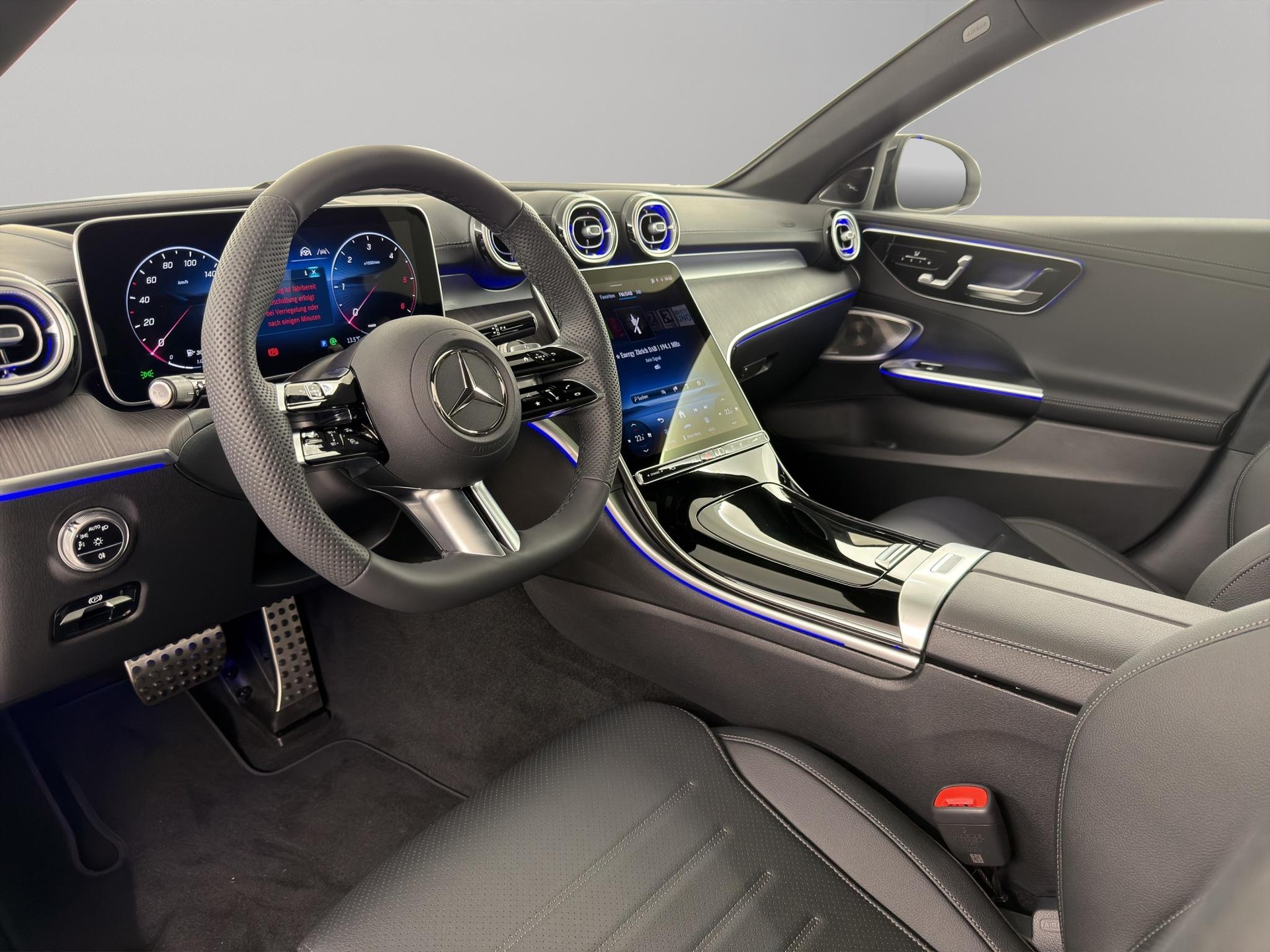 MERCEDES-BENZ C 220 d Swiss Star AMG Line 4matic Kombi-image-11