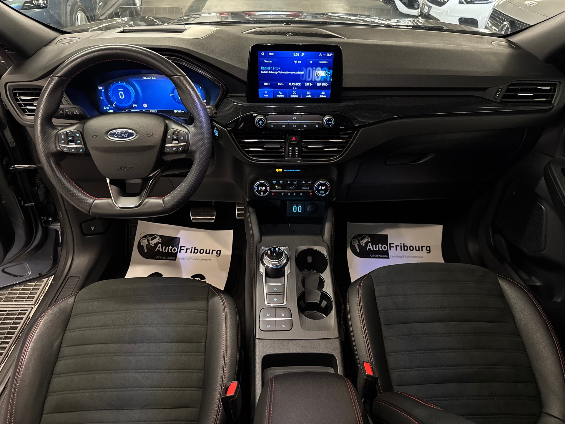 FORD Kuga 2.5 FHEV ST-Line X 4WD-image-4