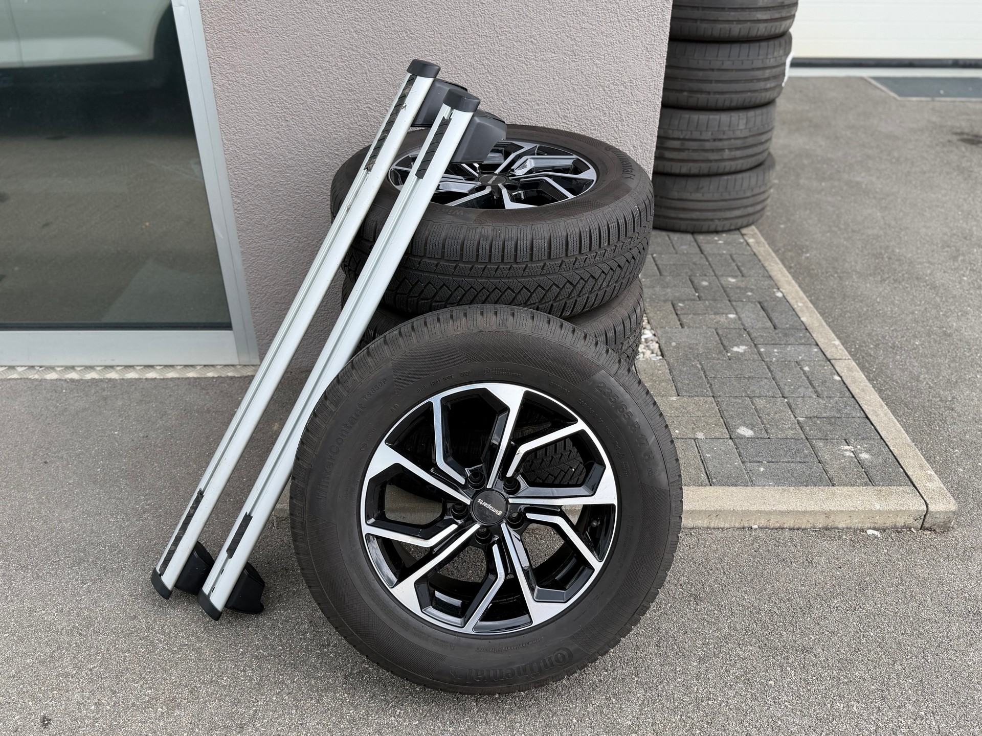 AUDI Q5 40 TDI quattro S-tronic-image-20