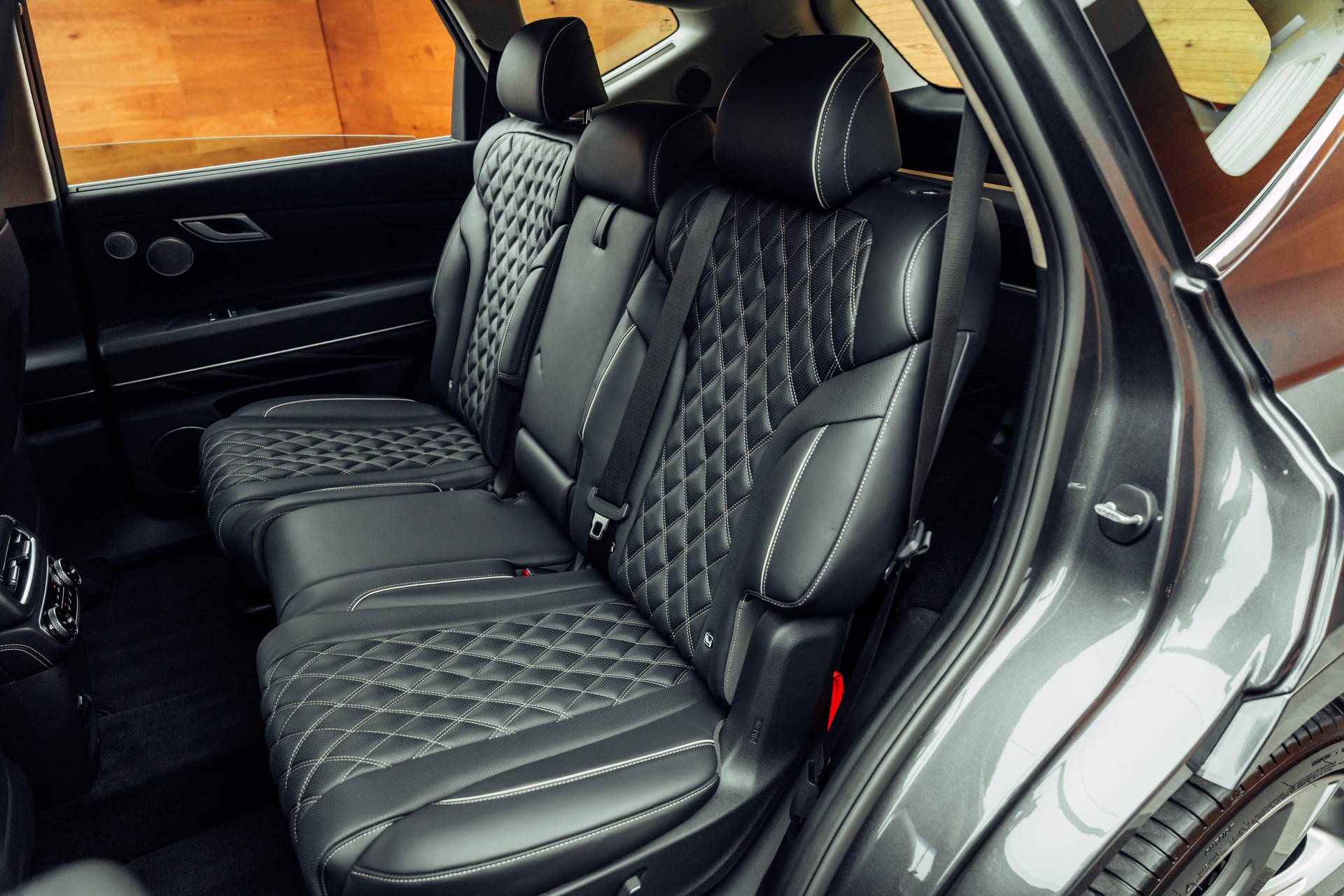 GENESIS GV80 2.5 TGDI Luxus 7 Seater AT8 AWD-image-7
