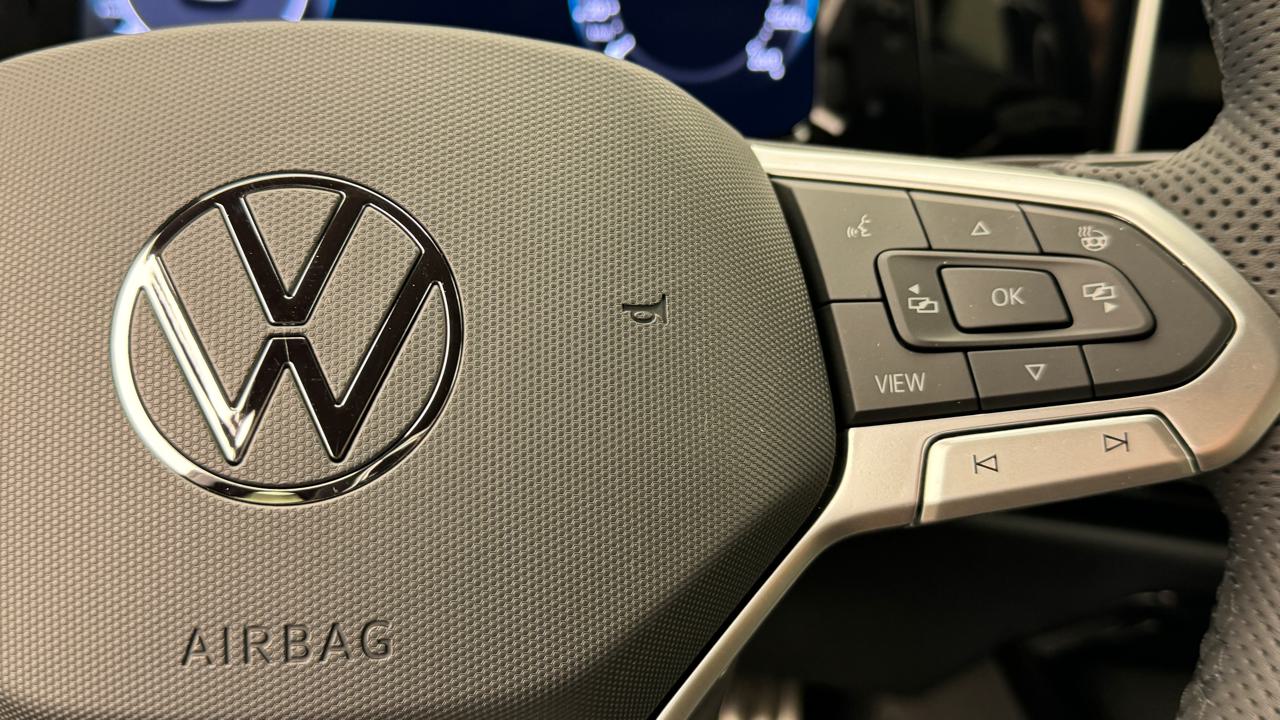 VW Golf 1.5 e TSI mHEV R-Line DSG-image-9