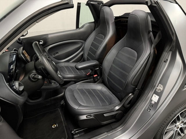 SMART fortwo Cabrio Brabus Style 110 twinmatic-image-20