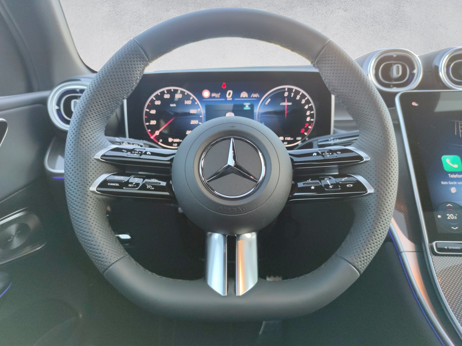 MERCEDES-BENZ GLC 400 e AMG Line 4Matic EQ Star-image-12