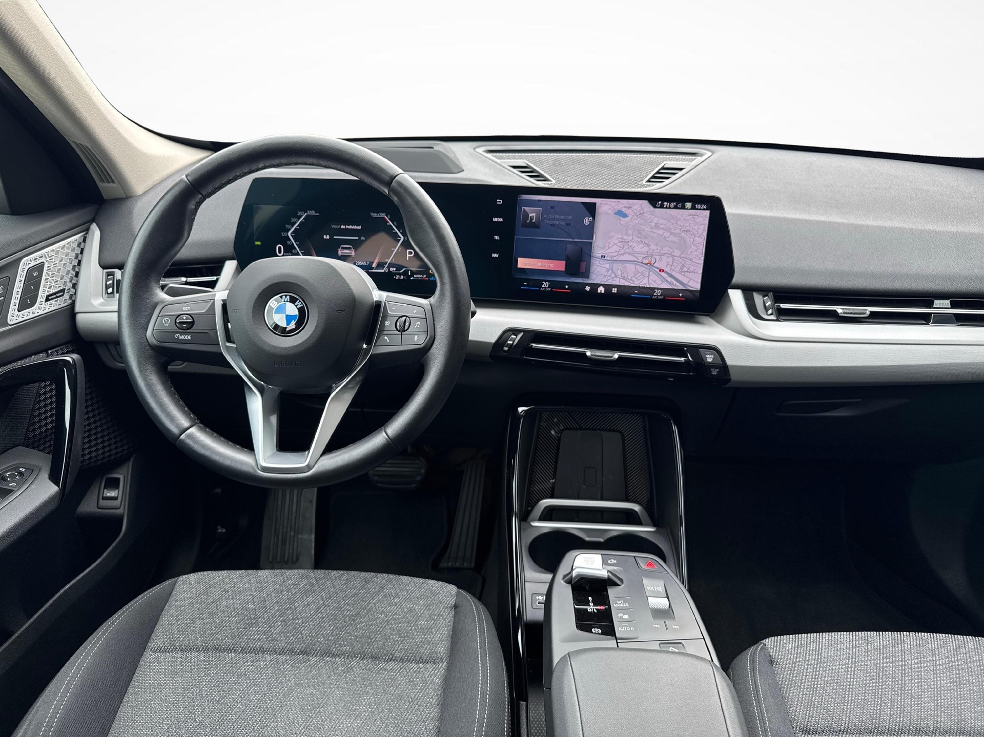BMW X1 20d xDrive paddles-image-14